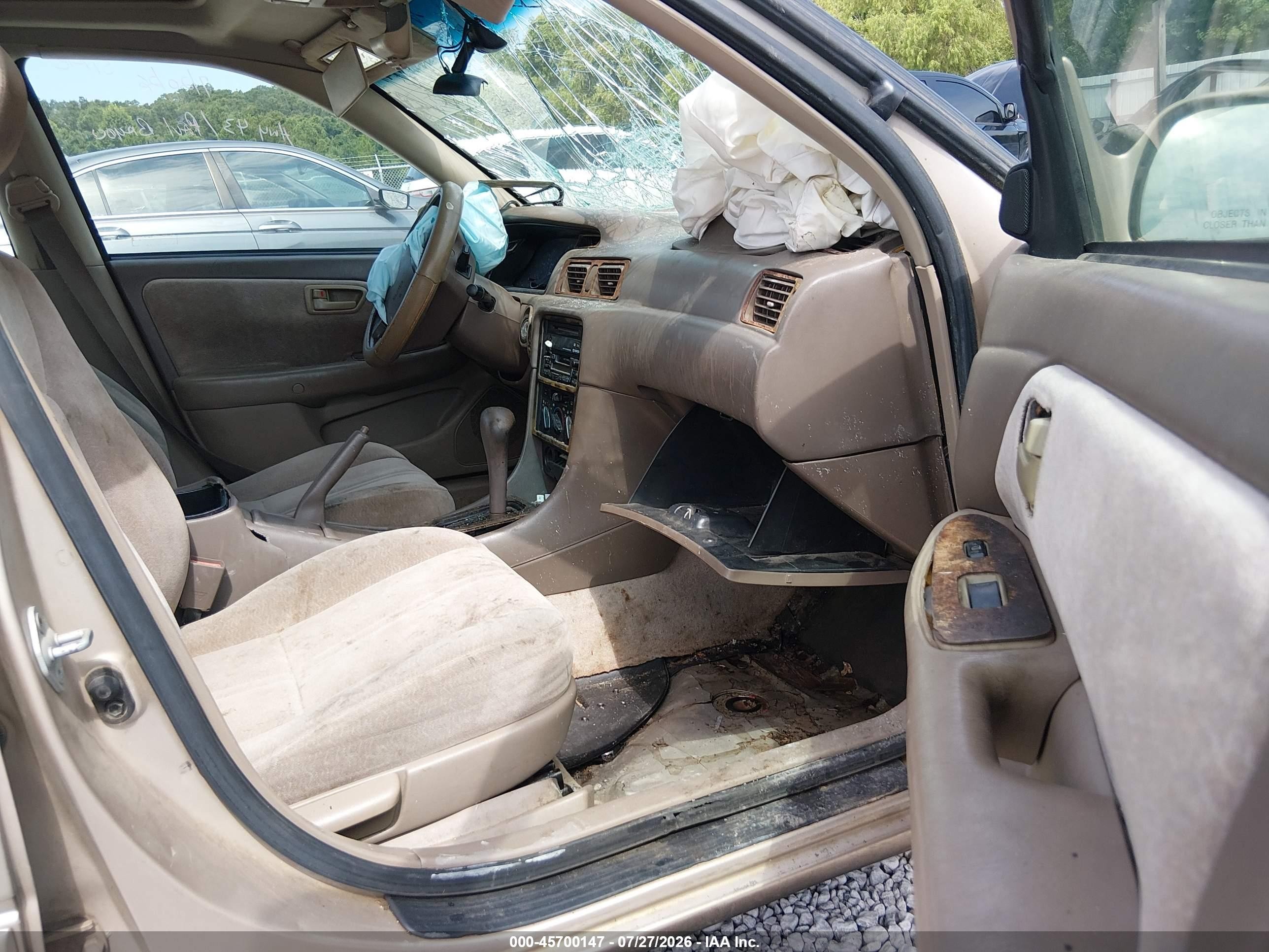 1998 Toyota Camry Le Коричневый vin: 4T1BG22K0WU337067