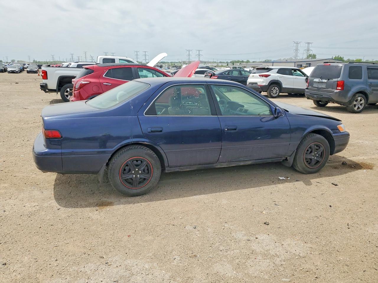 1998 Toyota Camry Le Blue vin: 4T1BG22K0WU382557