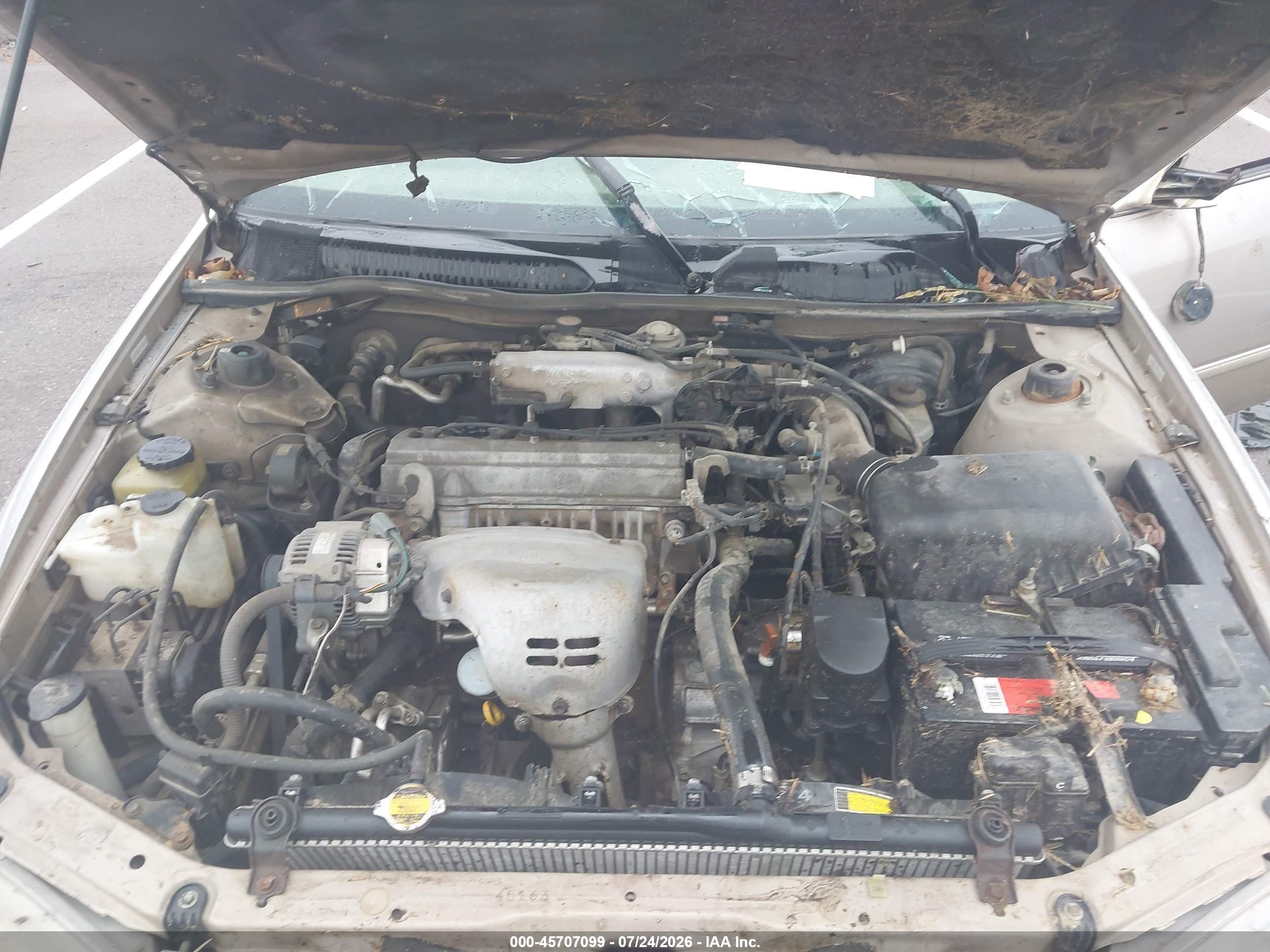 1999 Toyota Camry Le Tan vin: 4T1BG22K0XU584056