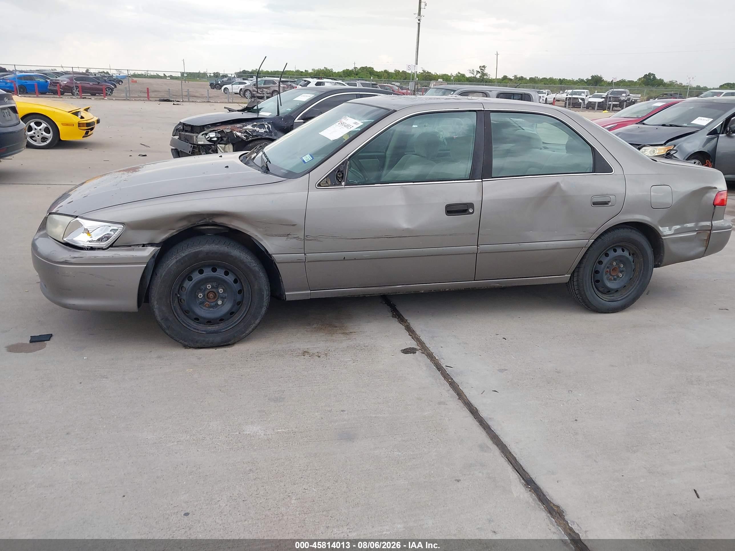 2001 Toyota Camry Ce/le/xle Beige vin: 4T1BG22K11U035554