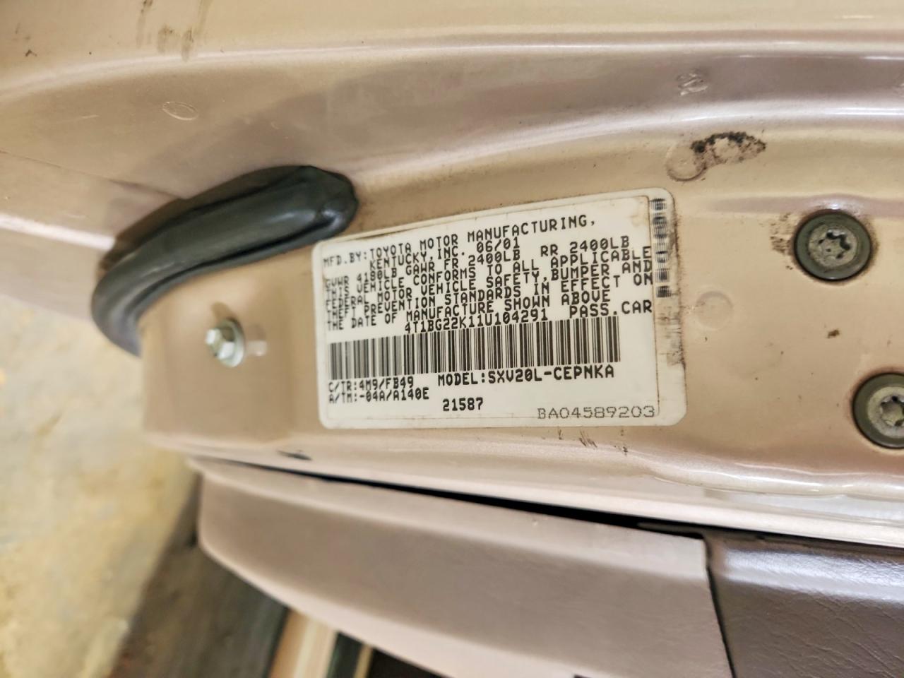 2001 Toyota Camry Le Серебряный vin: 4T1BG22K11U104291