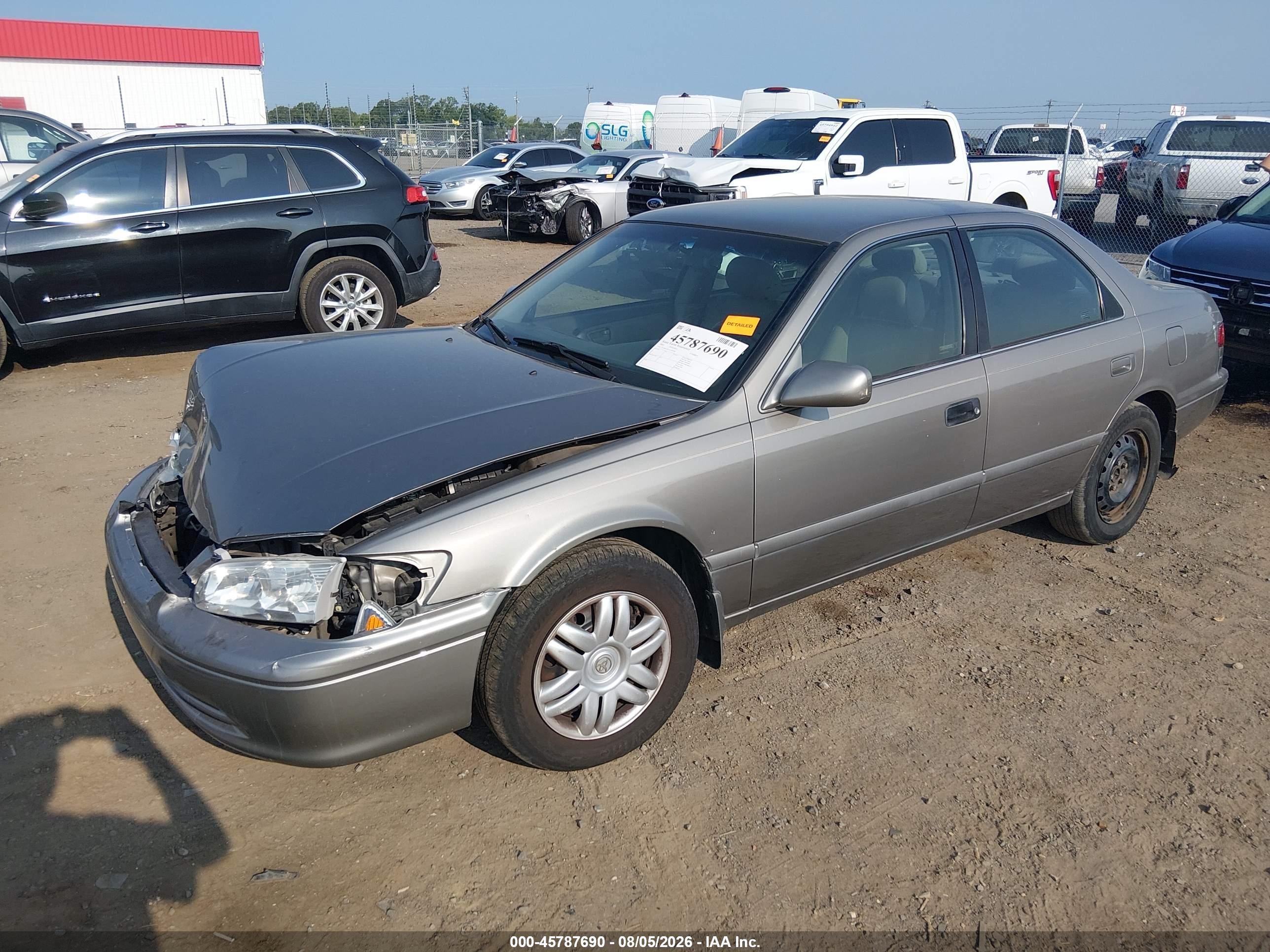 2001 Toyota Camry Le Gray vin: 4T1BG22K11U104789