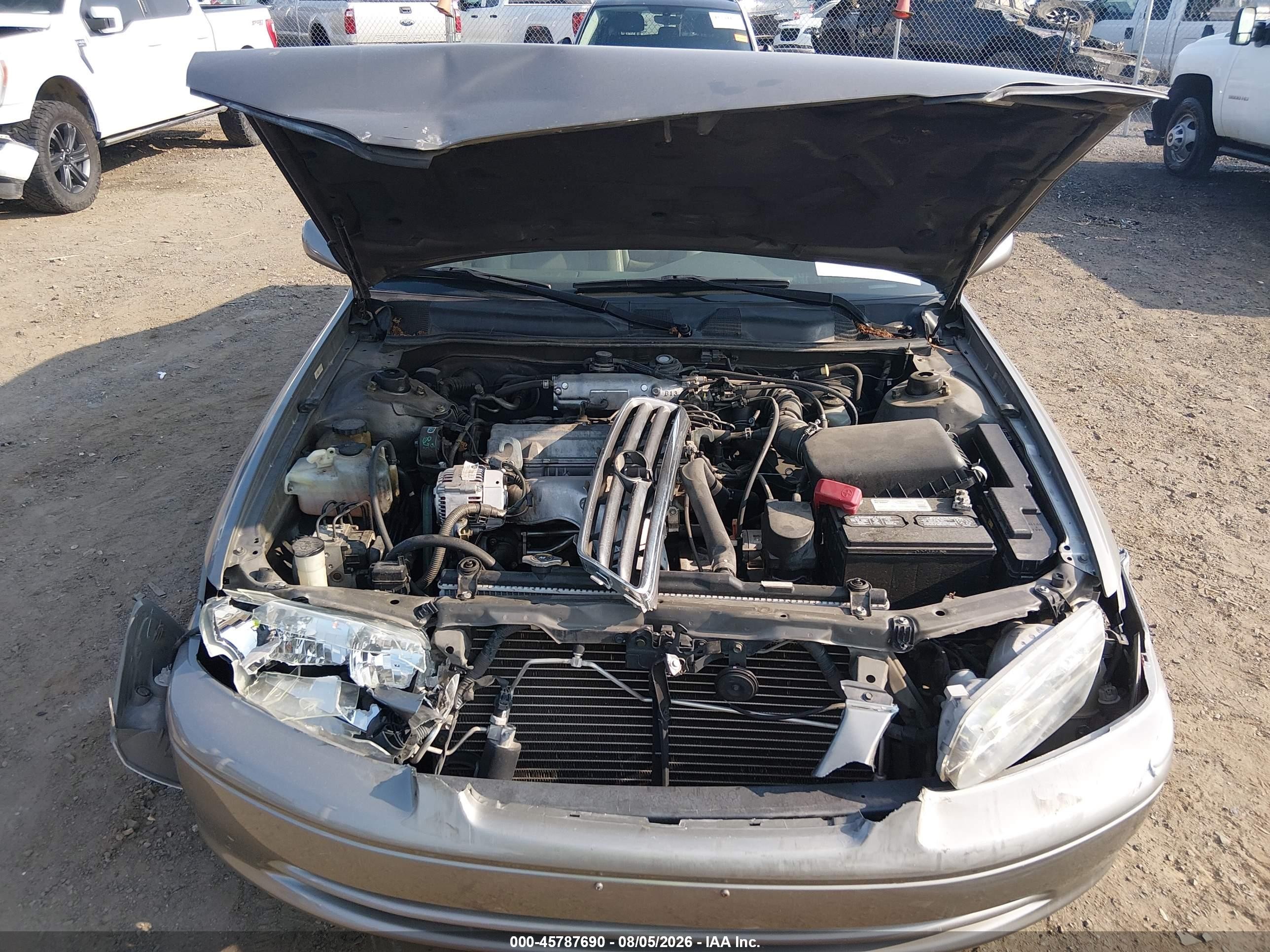 2001 Toyota Camry Le Gray vin: 4T1BG22K11U104789