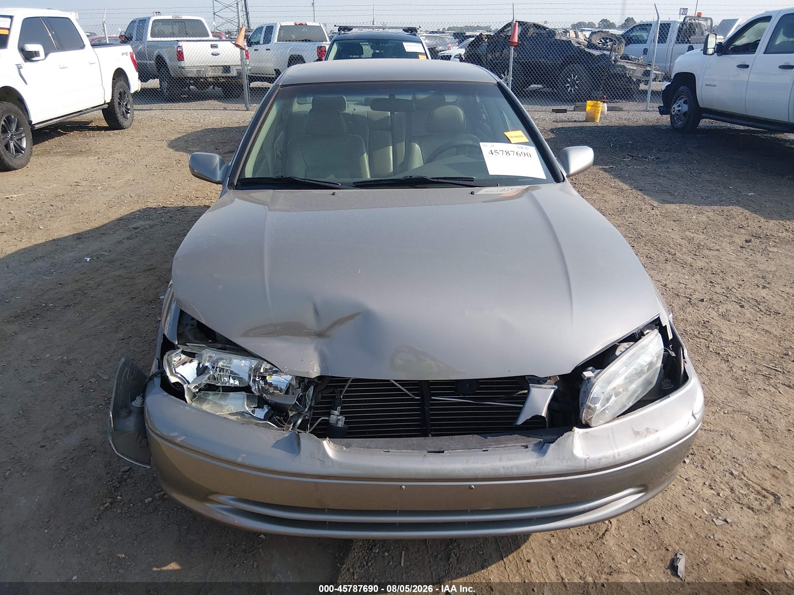 2001 Toyota Camry Le Gray vin: 4T1BG22K11U104789