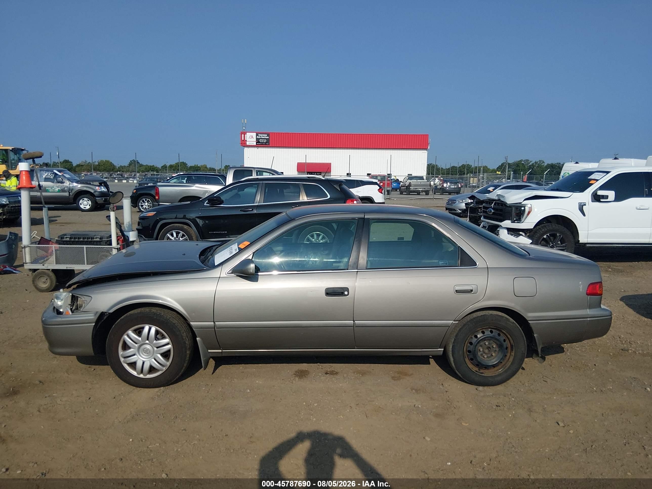 2001 Toyota Camry Le Gray vin: 4T1BG22K11U104789