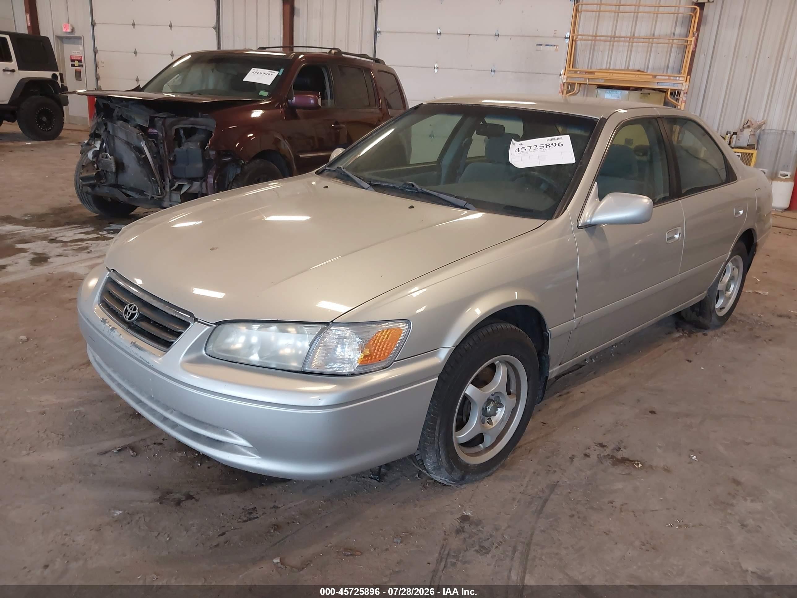 2001 Toyota Camry Le Silver vin: 4T1BG22K11U120510