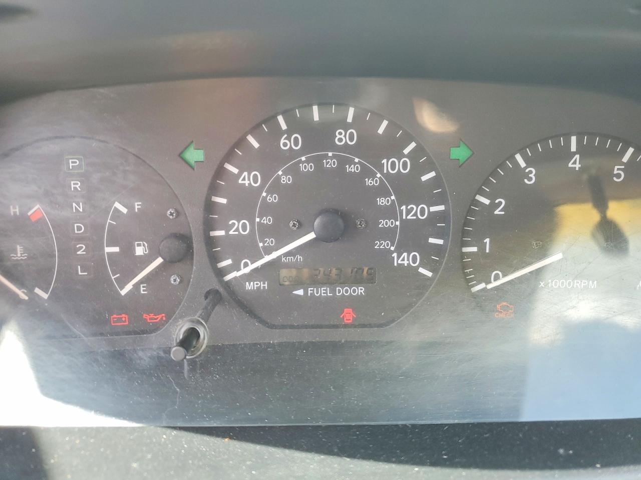 2001 Toyota Camry Le White vin: 4T1BG22K11U764797
