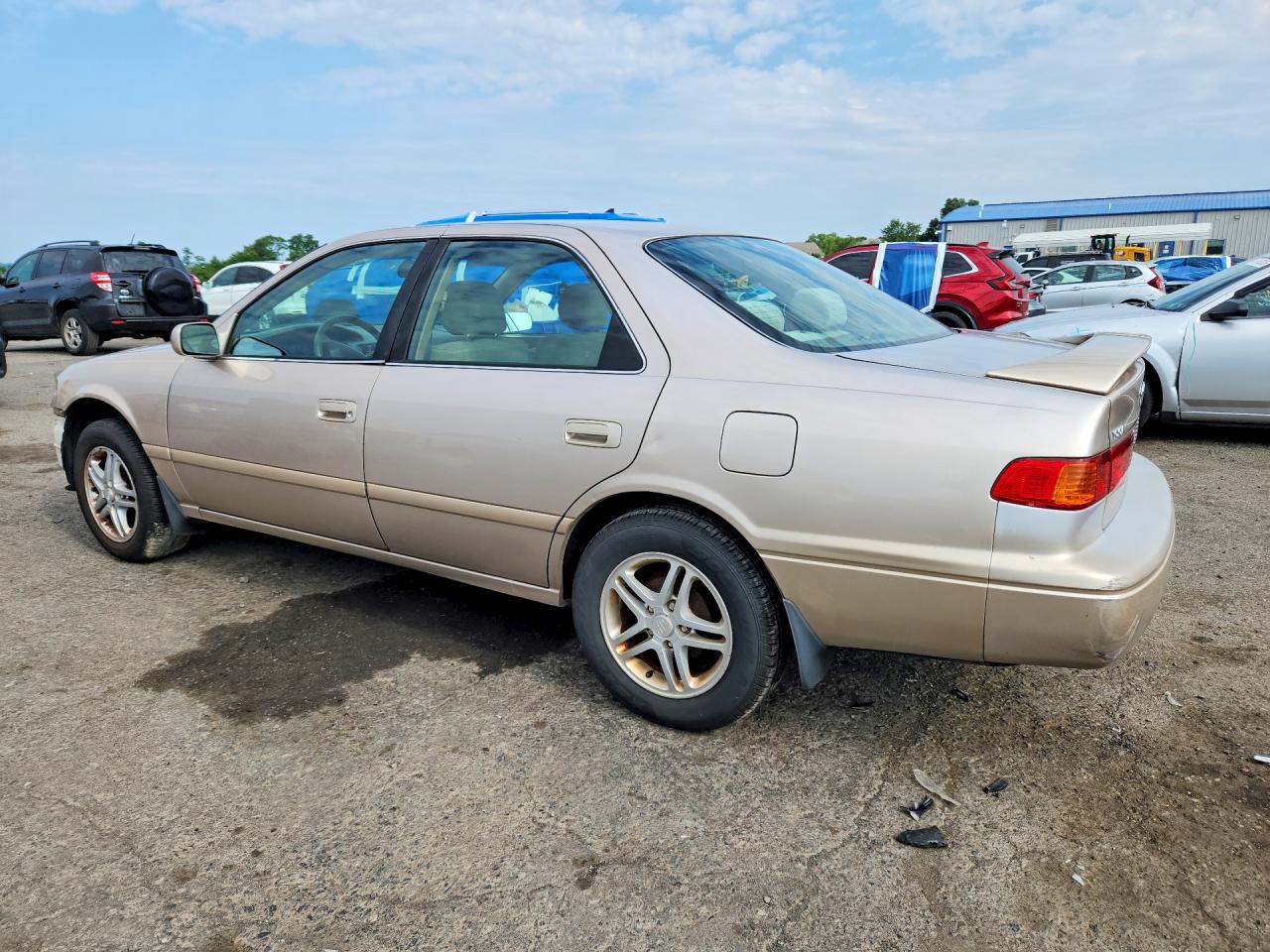 2001 Toyota Camry Ce Beige vin: 4T1BG22K11U773483