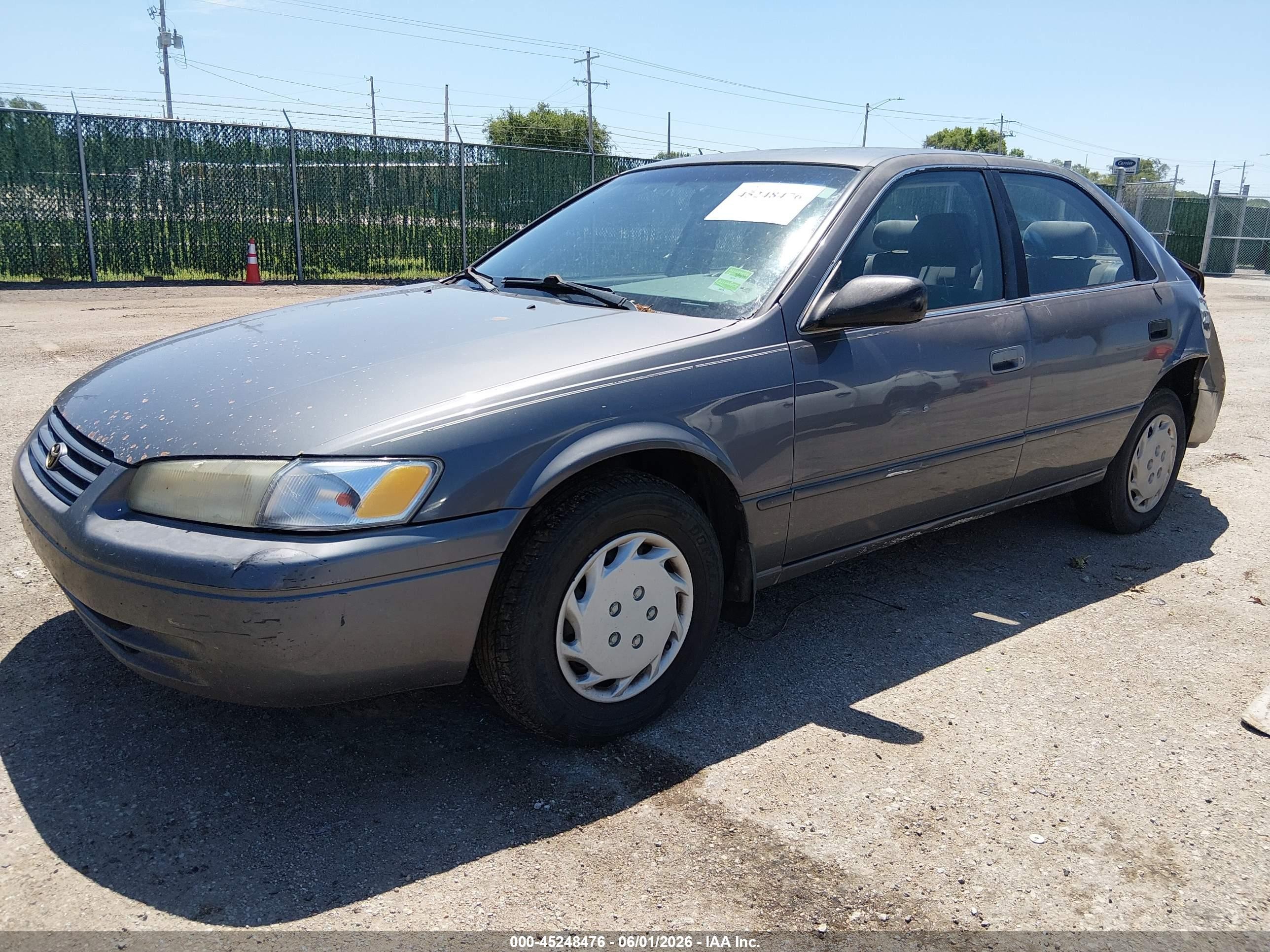 1997 Toyota Camry Le Gray vin: 4T1BG22K1VU178154
