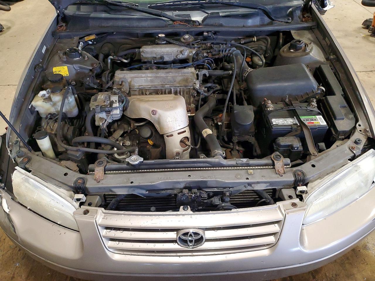 1999 Toyota Camry Le Коричневый vin: 4T1BG22K1XU415373
