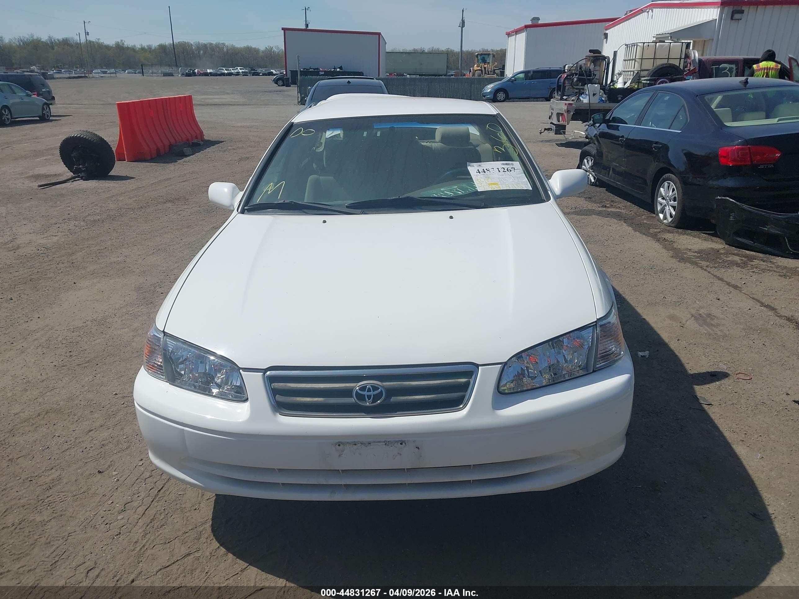 2000 Toyota Camry Ce White vin: 4T1BG22K1YU754586