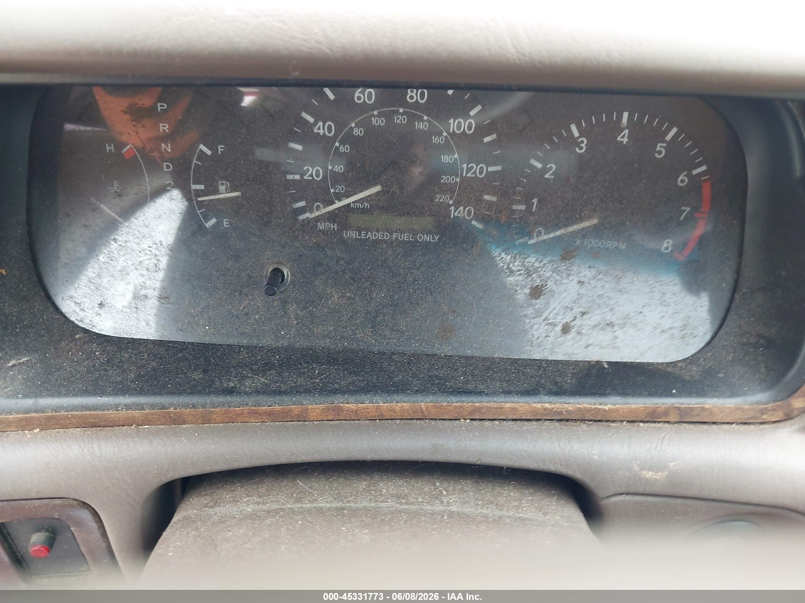 1998 Toyota Camry Le Silver vin: 4T1BG22K2WU328192