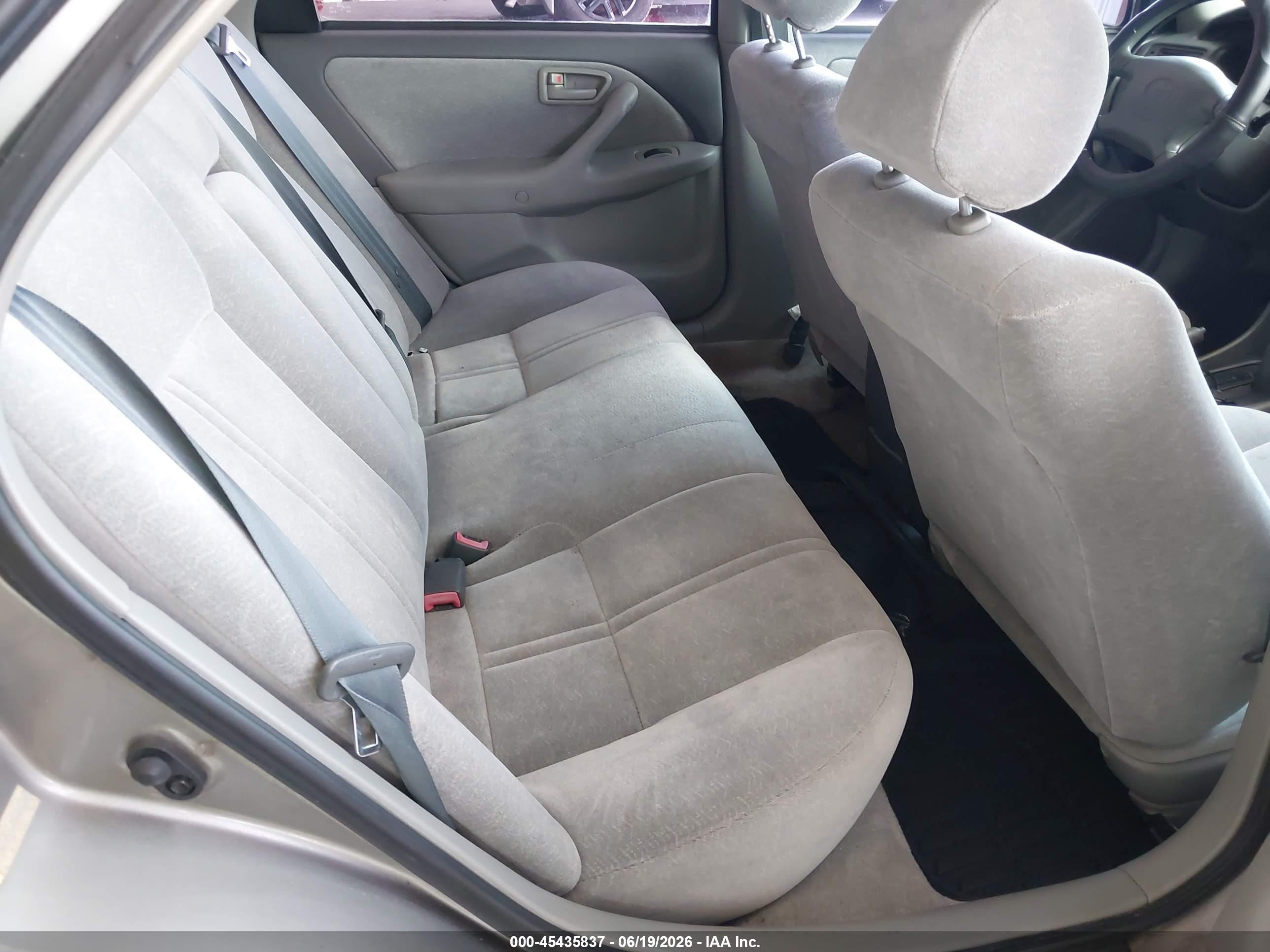 1998 Toyota Camry Le Champagne vin: 4T1BG22K2WU388070