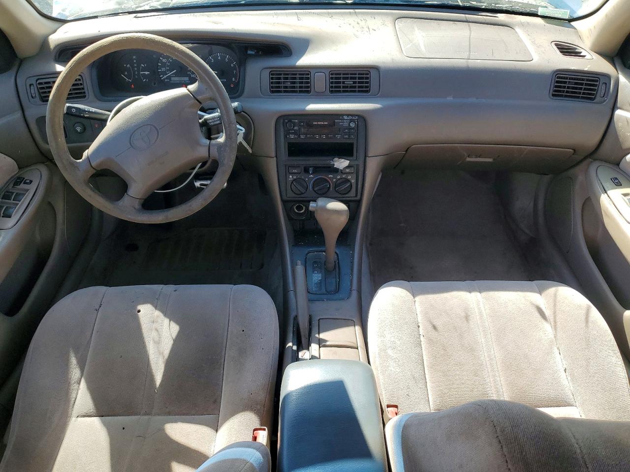 1998 Toyota Camry Le White vin: 4T1BG22K2WU839949
