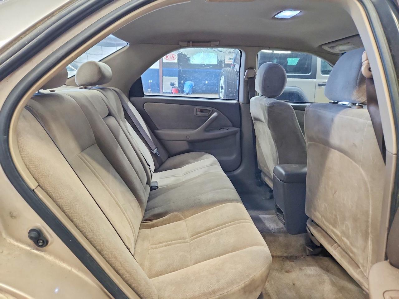 1999 Toyota Camry Ce Золотой vin: 4T1BG22K2XU511335