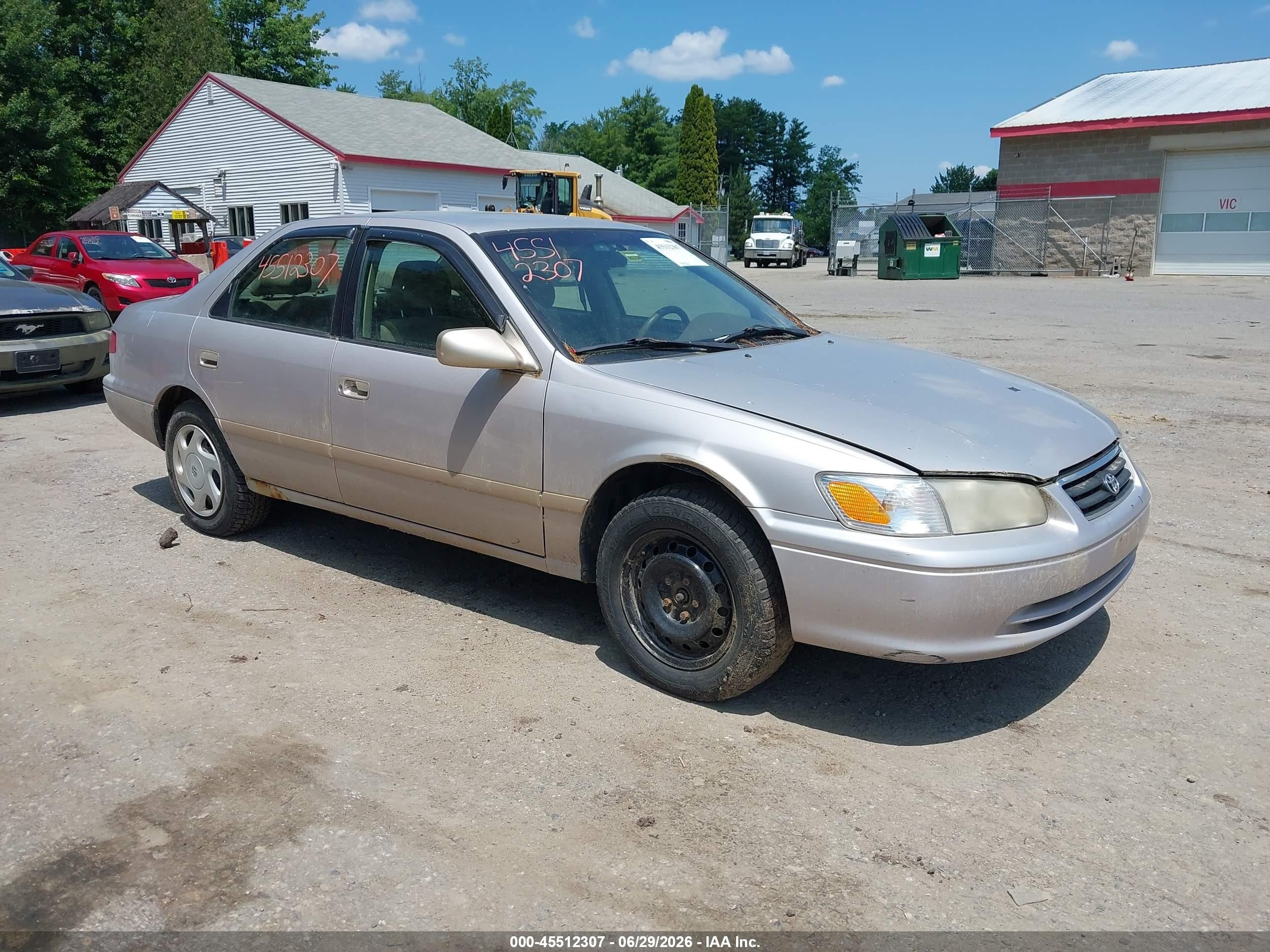 2000 Toyota Camry Le Silver vin: 4T1BG22K2YU641455
