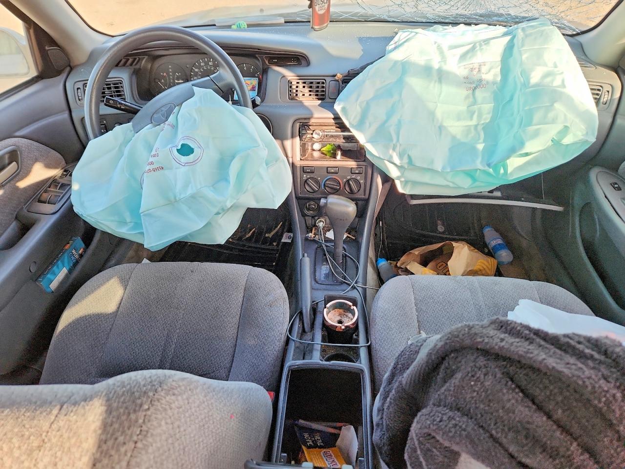 2000 Toyota Camry Ce Tan vin: 4T1BG22K2YU647627