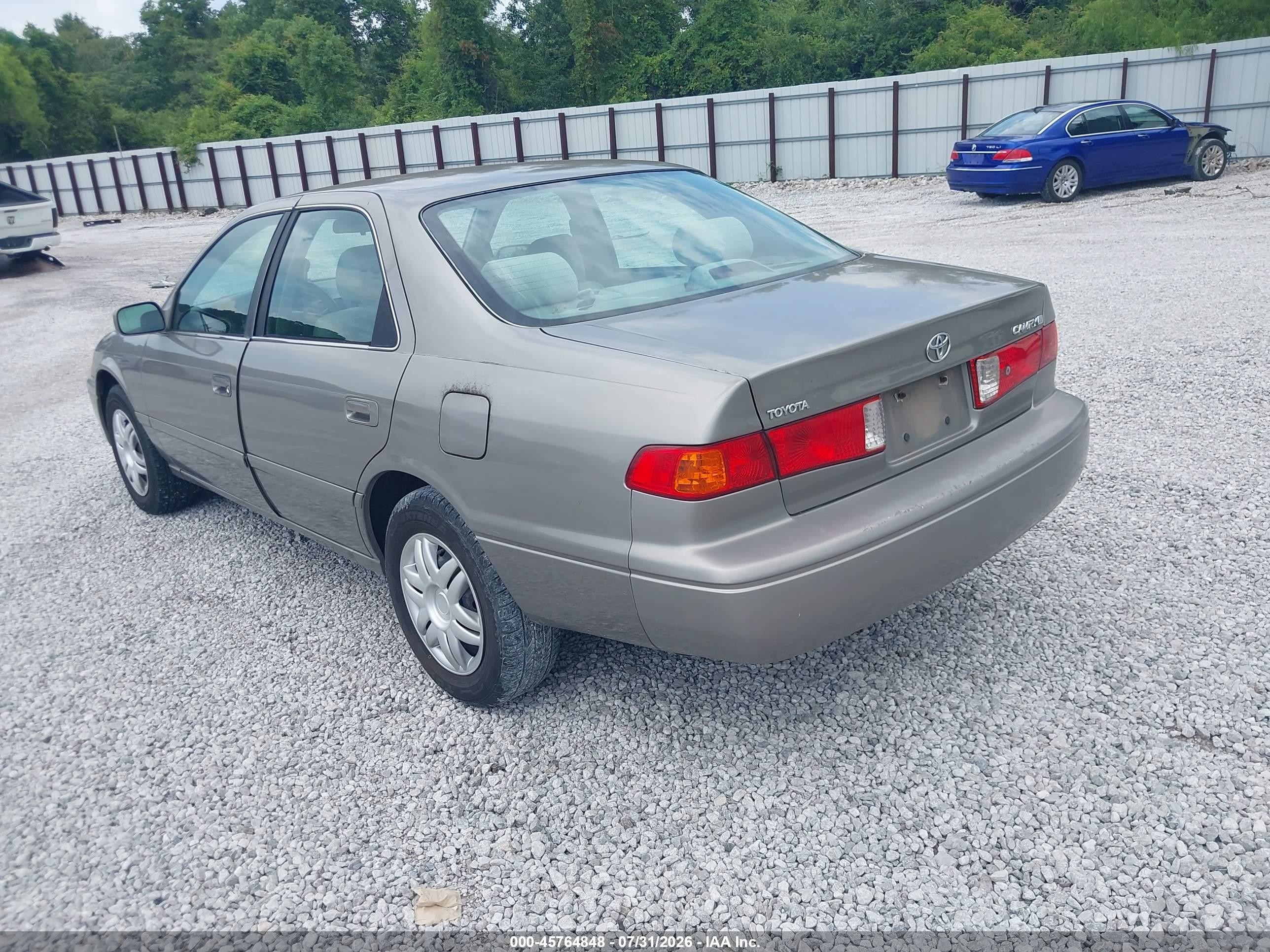 2000 Toyota Camry Le Gray vin: 4T1BG22K2YU695483