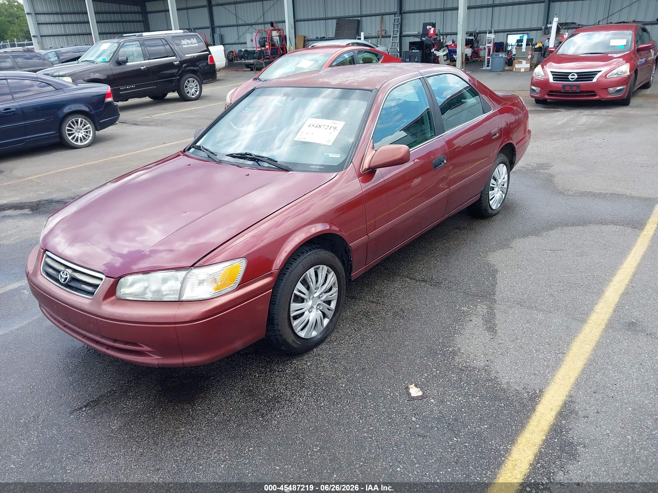 2000 Toyota Camry Le Burgundy vin: 4T1BG22K2YU732791