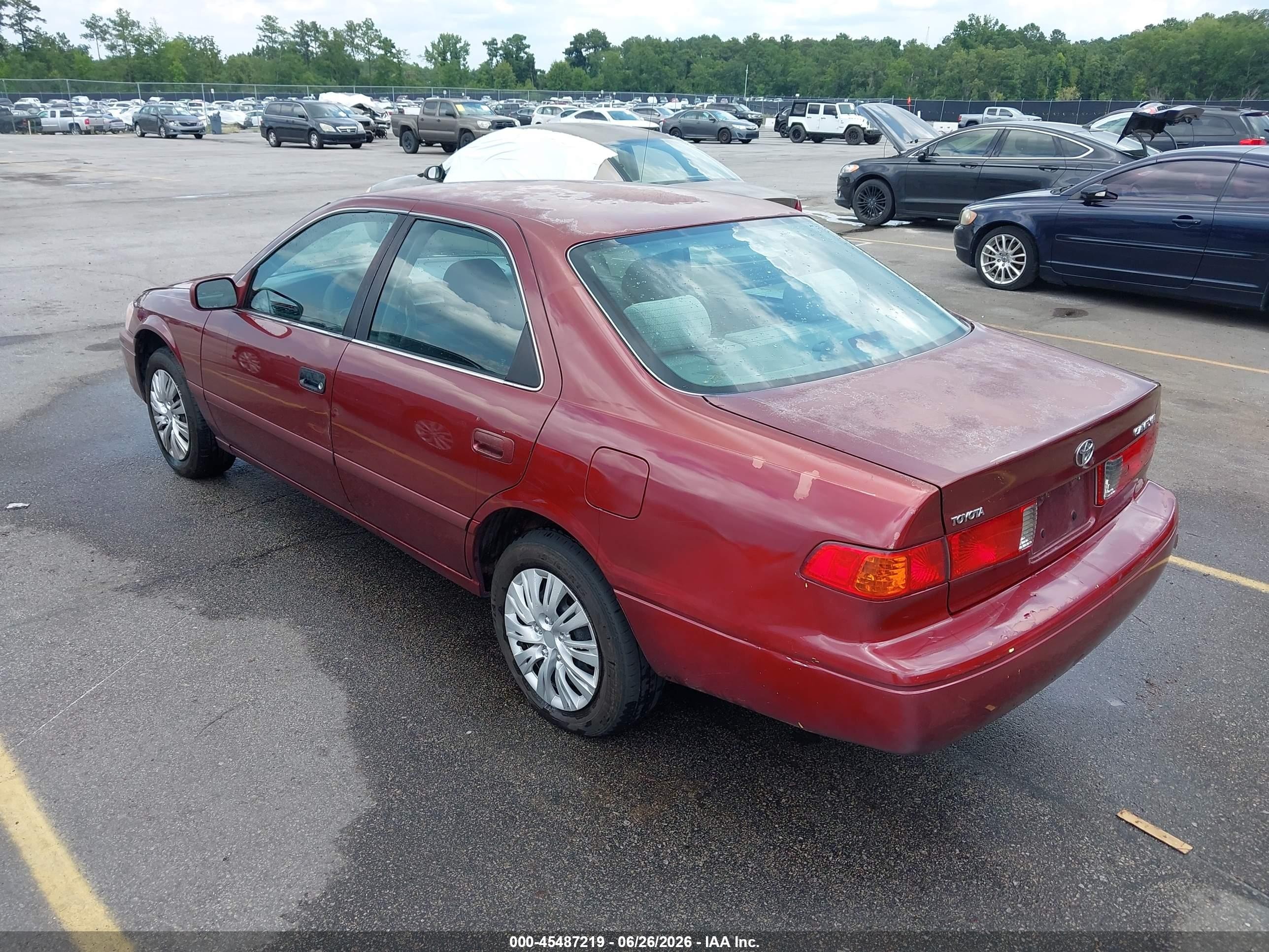 2000 Toyota Camry Le Burgundy vin: 4T1BG22K2YU732791