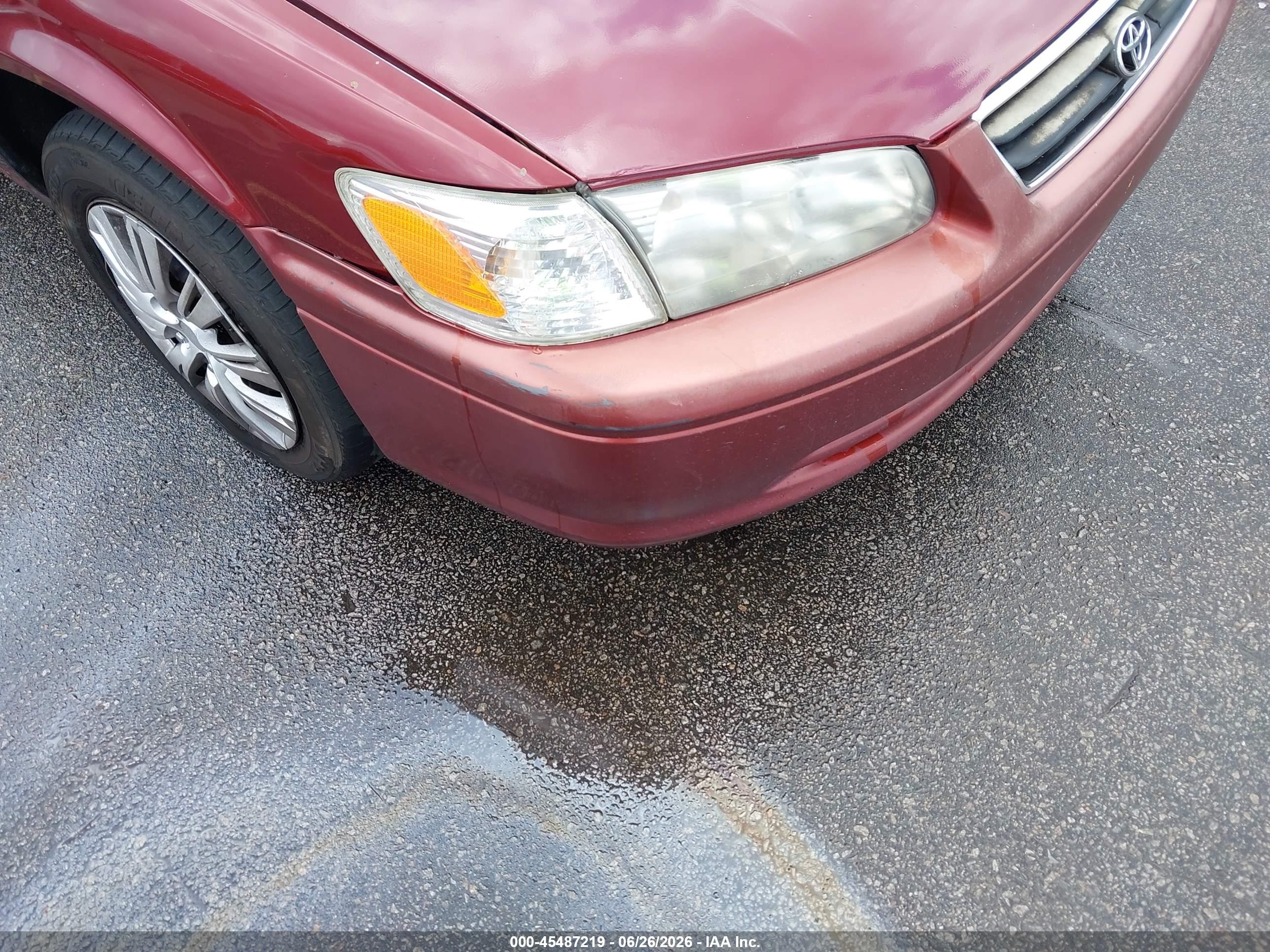 2000 Toyota Camry Le Burgundy vin: 4T1BG22K2YU732791