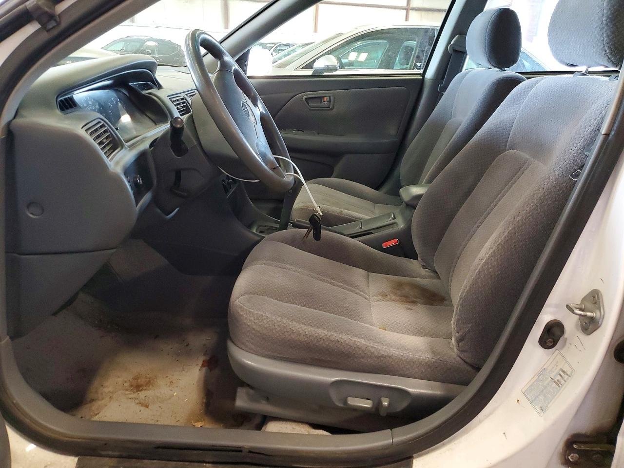 2000 Toyota Camry Le White vin: 4T1BG22K2YU736095