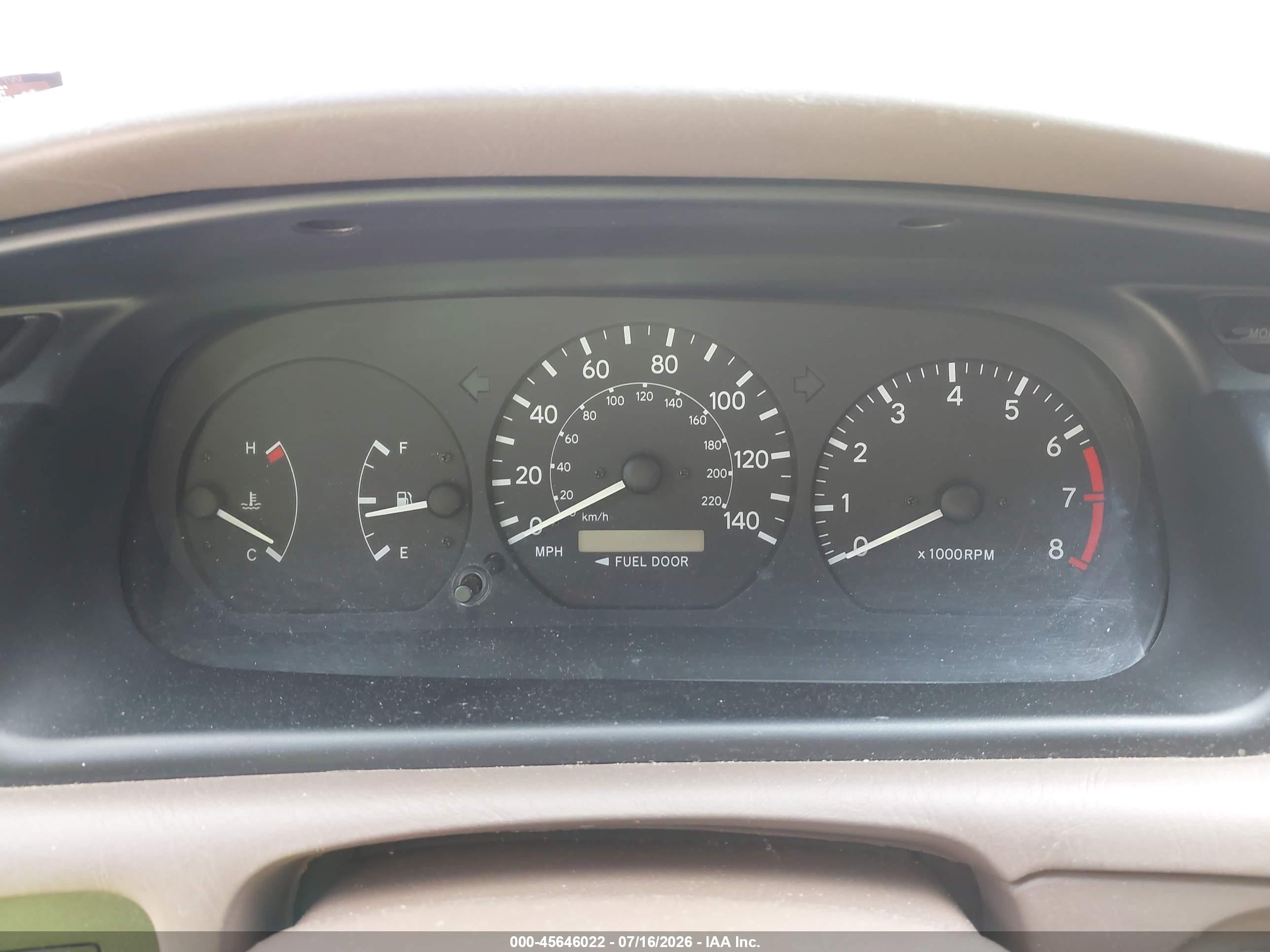 2000 Toyota Camry Ce White vin: 4T1BG22K2YU737795