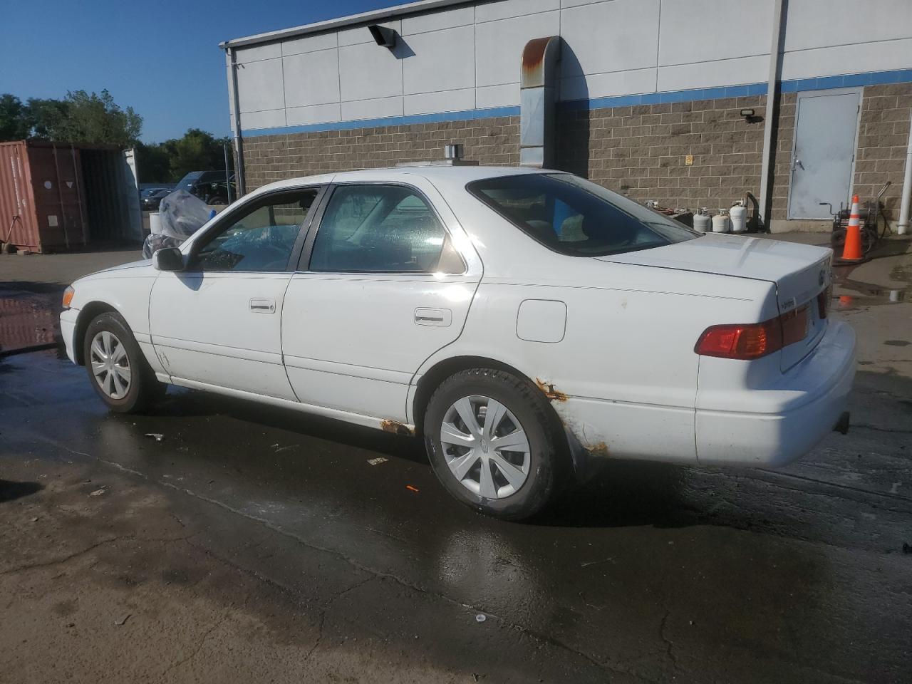 2001 Toyota Camry Le White vin: 4T1BG22K31U851195