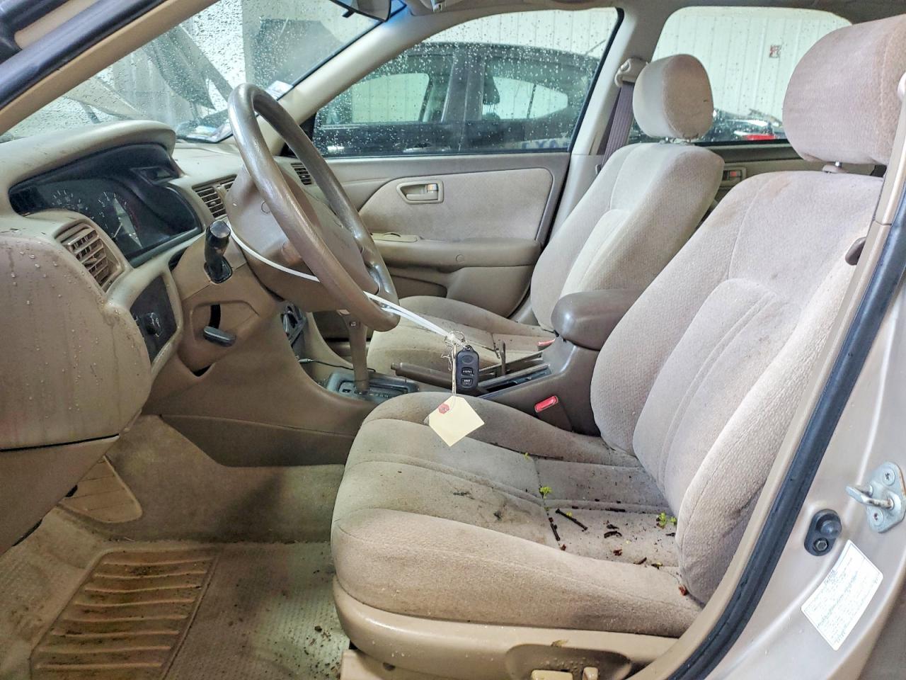 2001 Toyota Camry Le Желто-коричневый vin: 4T1BG22K31U857093