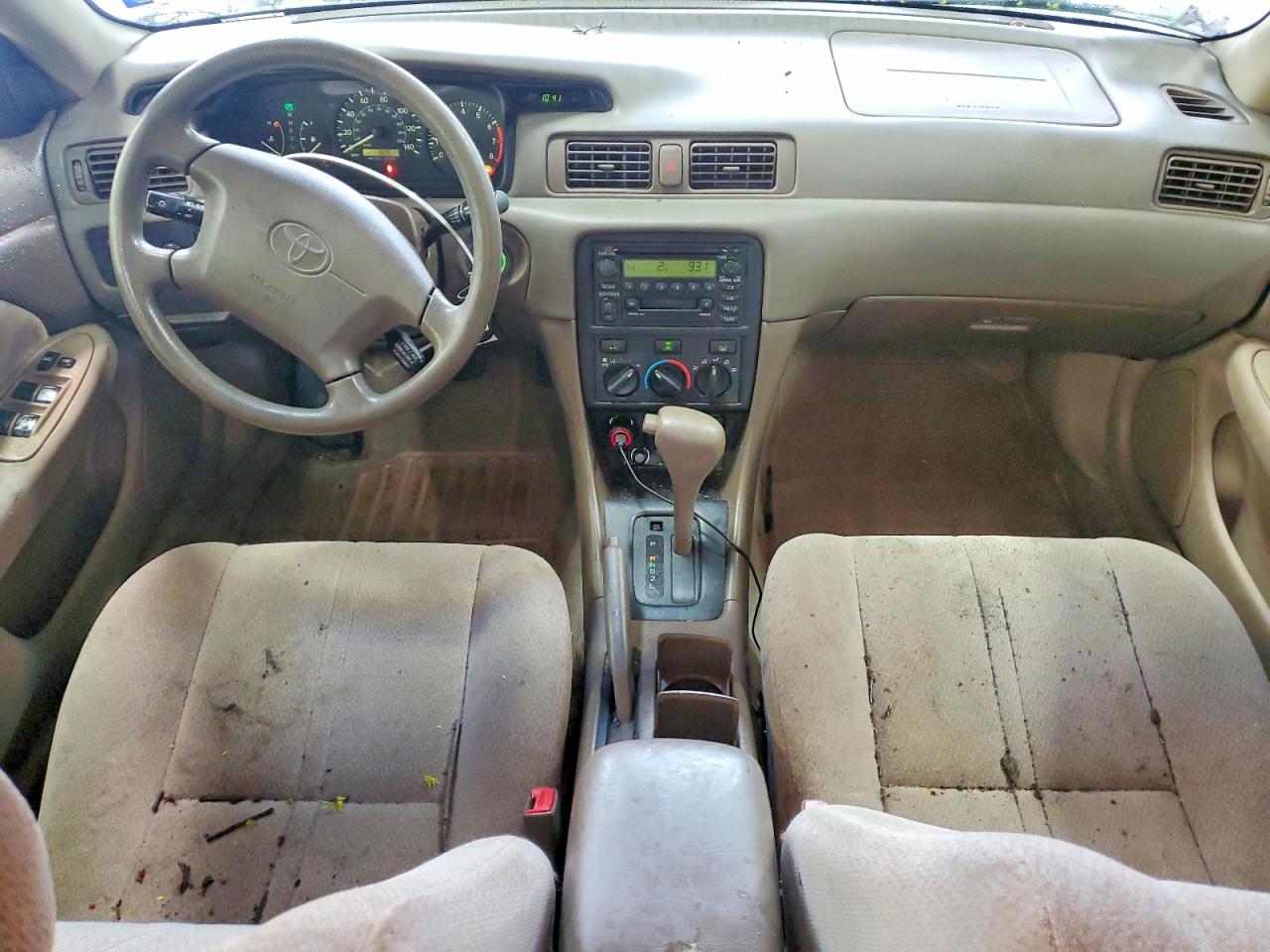 2001 Toyota Camry Le Желто-коричневый vin: 4T1BG22K31U857093