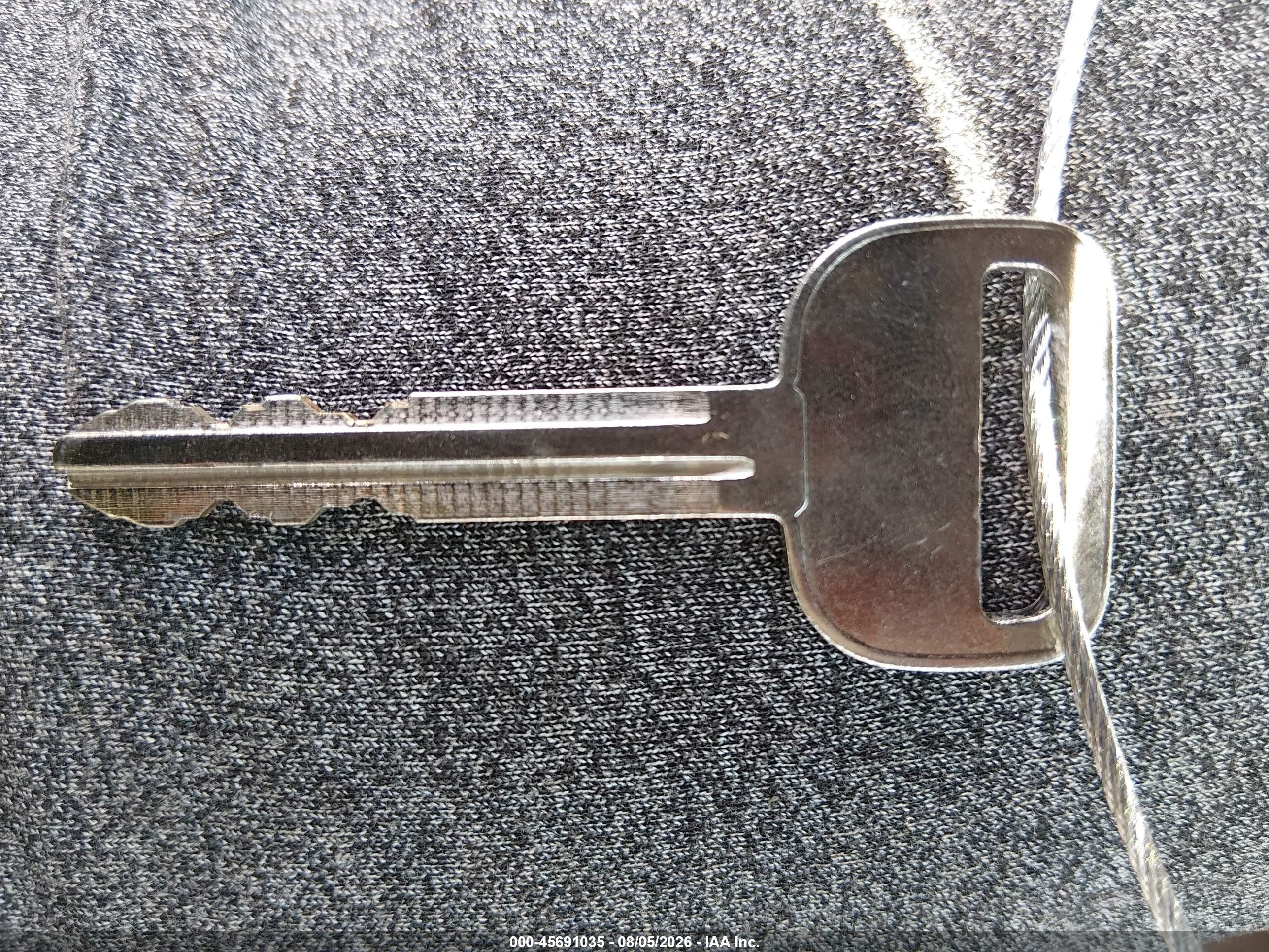1998 Toyota Camry Le Silver vin: 4T1BG22K3WU242826