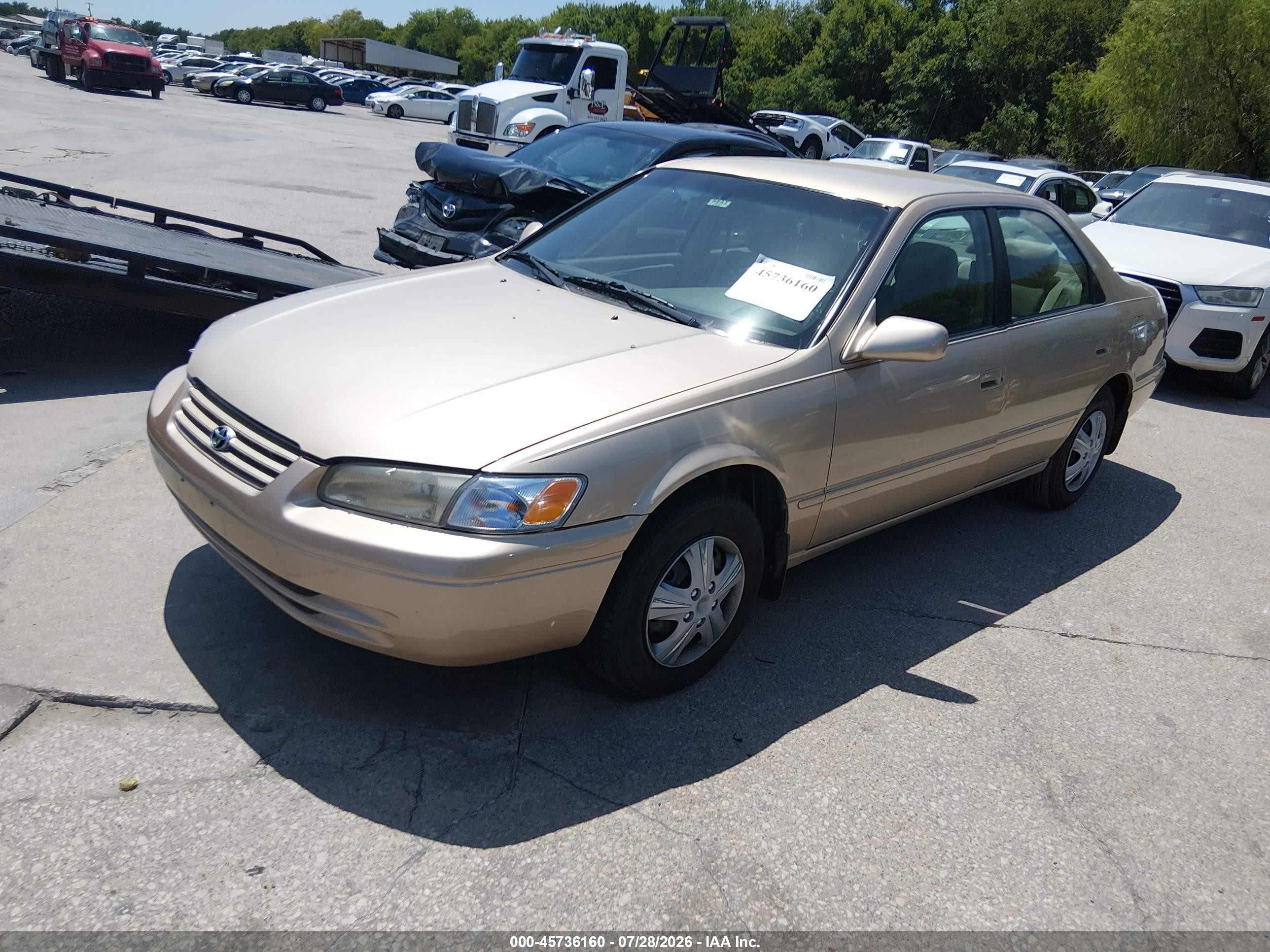 1998 Toyota Camry Ce Золотой vin: 4T1BG22K3WU258136