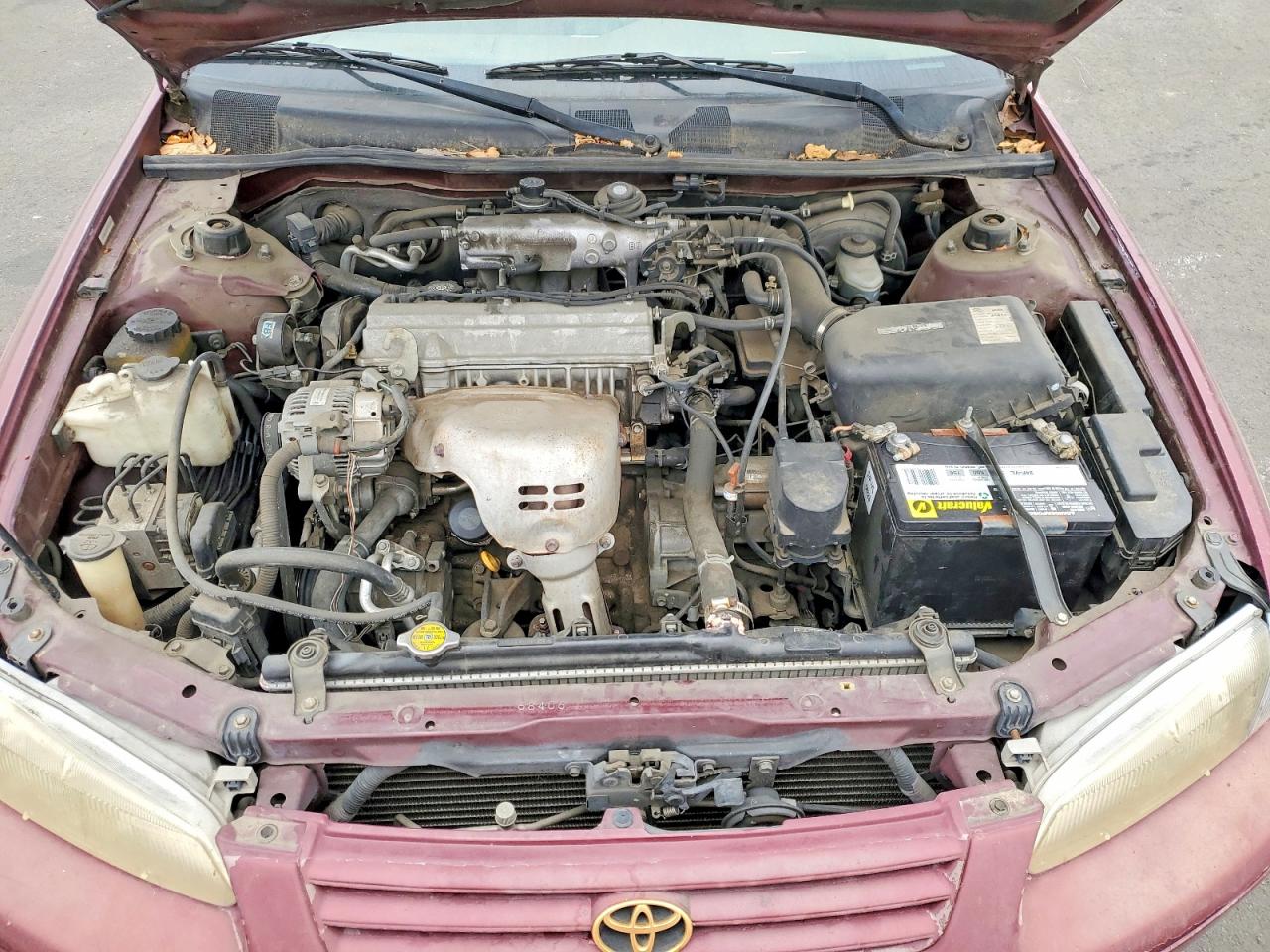 1998 Toyota Camry Le Burgundy vin: 4T1BG22K3WU828359