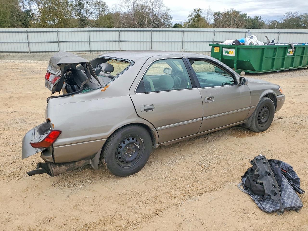 1999 Toyota Camry Le Beige vin: 4T1BG22K3XU411972