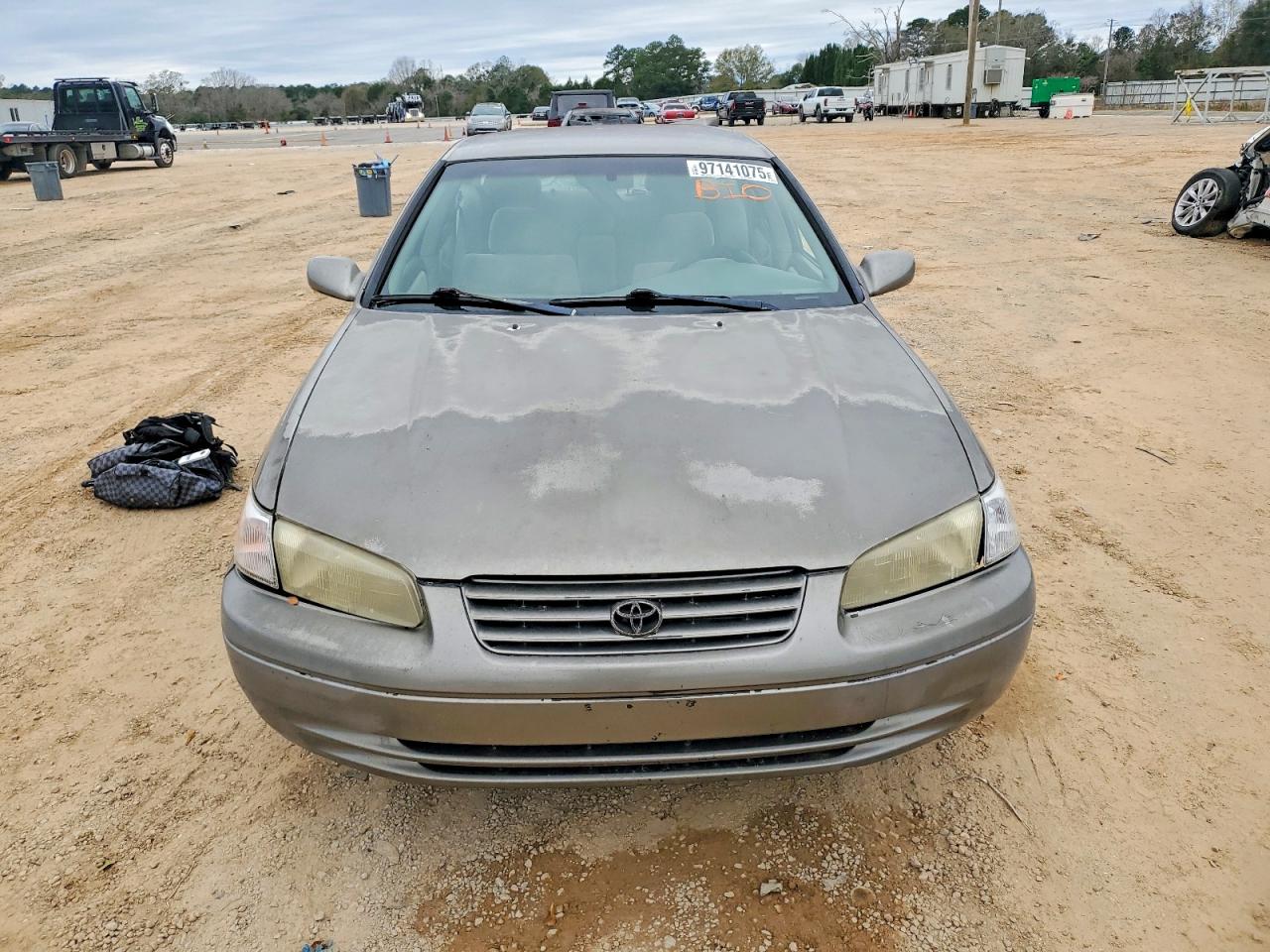 1999 Toyota Camry Le Beige vin: 4T1BG22K3XU411972