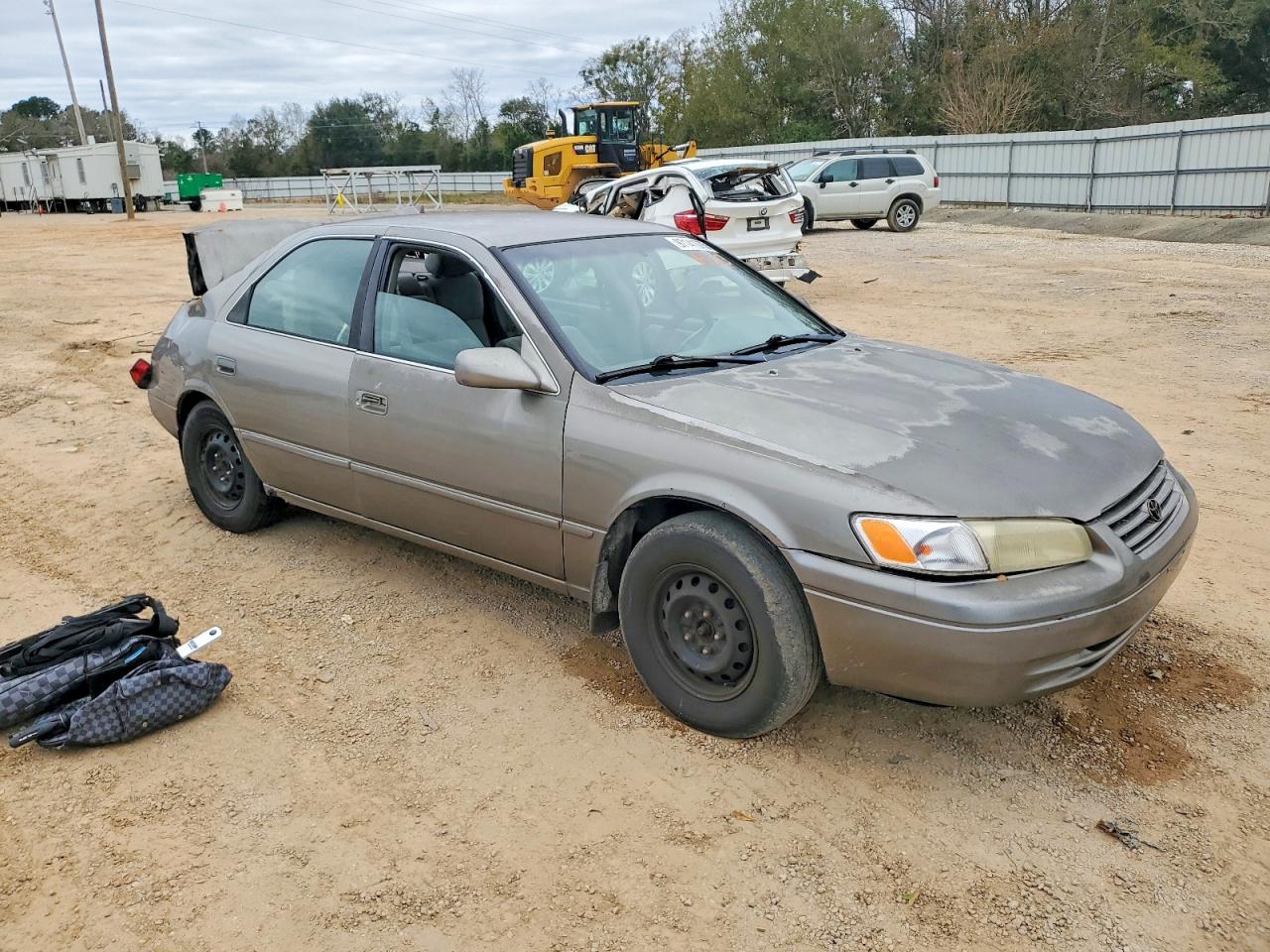 1999 Toyota Camry Le Beige vin: 4T1BG22K3XU411972