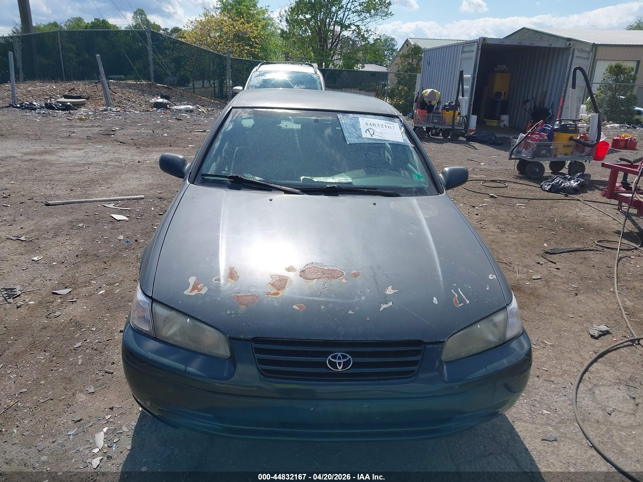 1999 Toyota Camry Ce Green vin: 4T1BG22K3XU465126