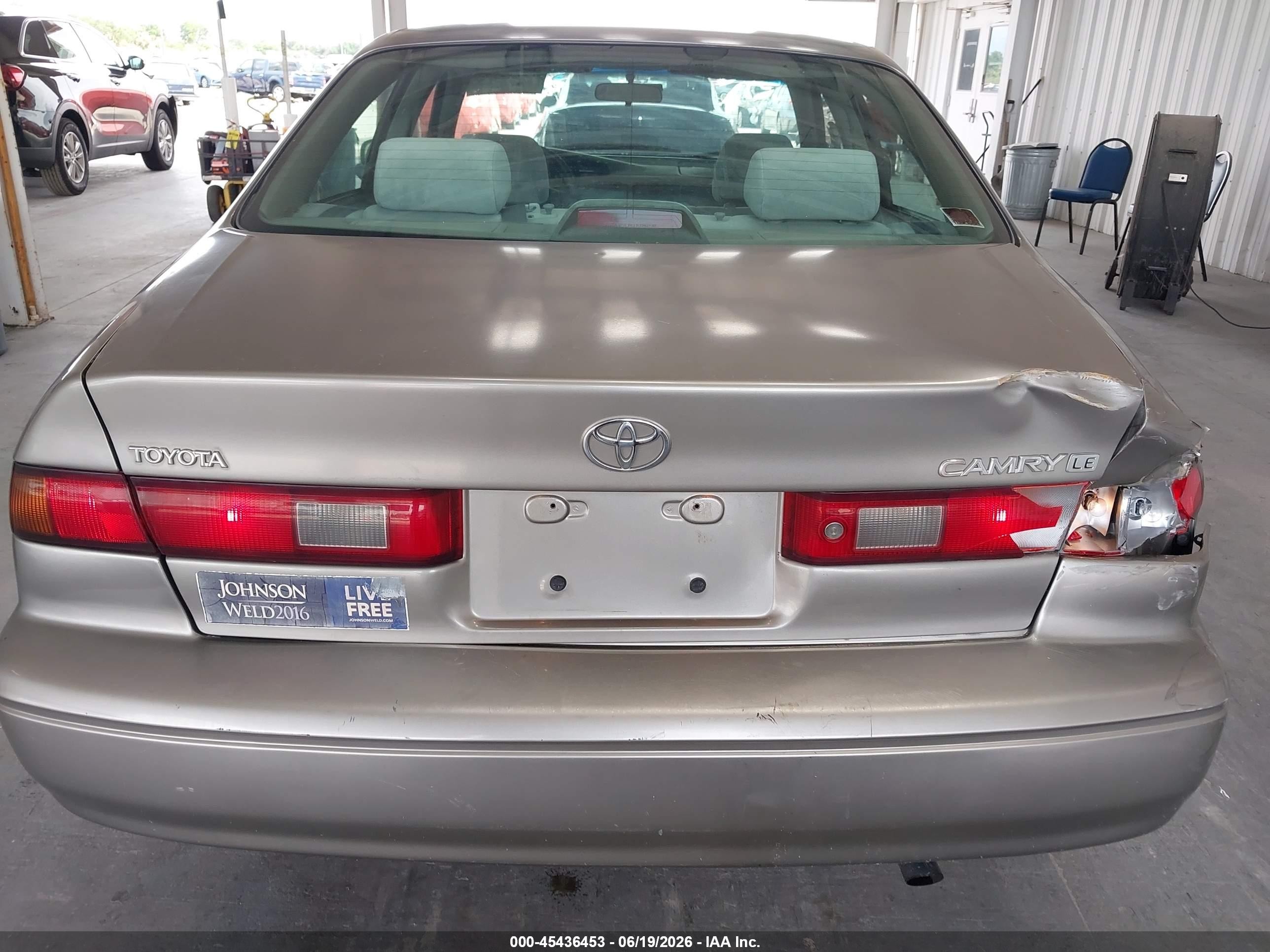 1999 Toyota Camry Le Beige vin: 4T1BG22K3XU512610