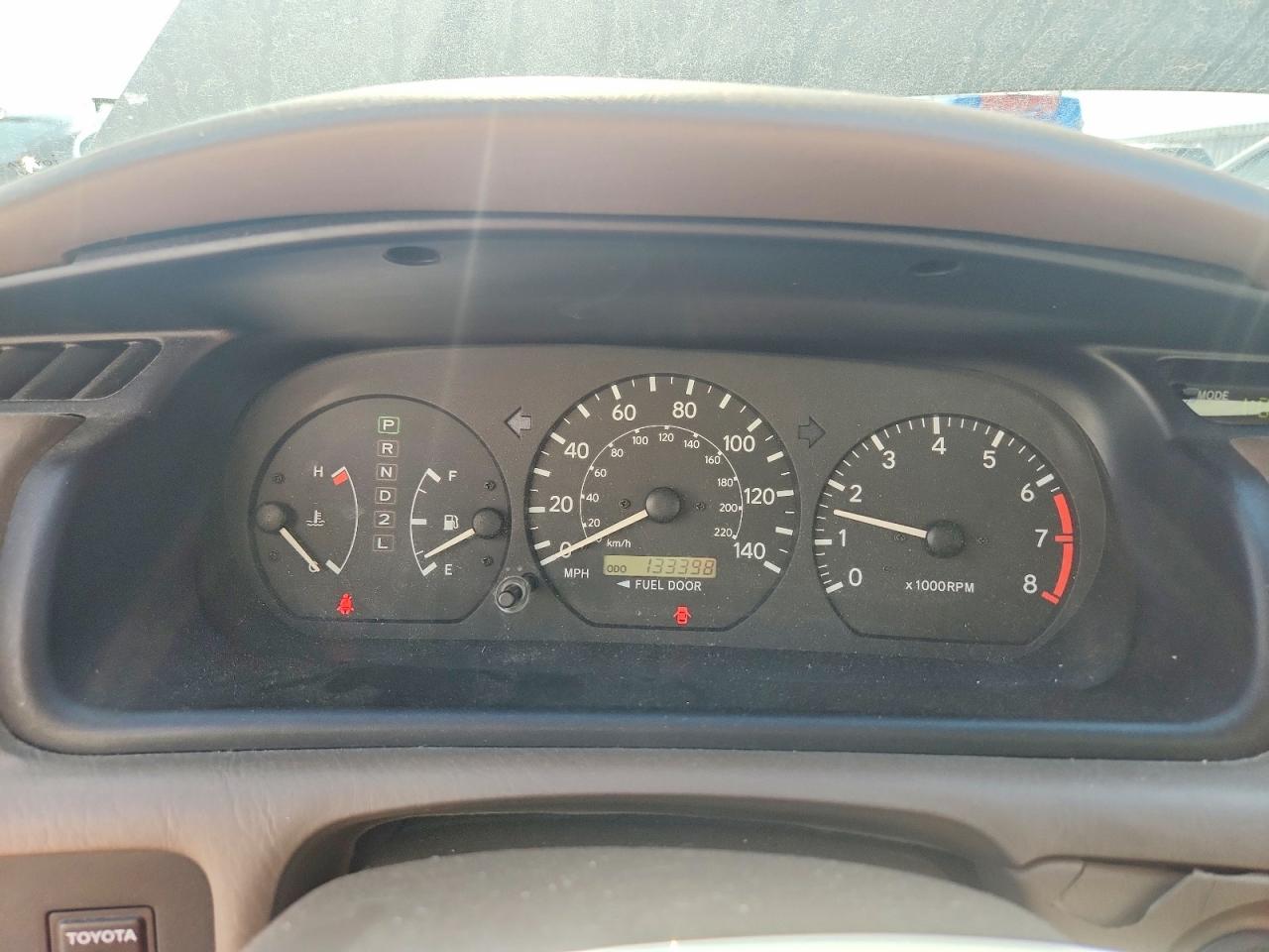 2000 Toyota Camry Le Tan vin: 4T1BG22K3YU007670