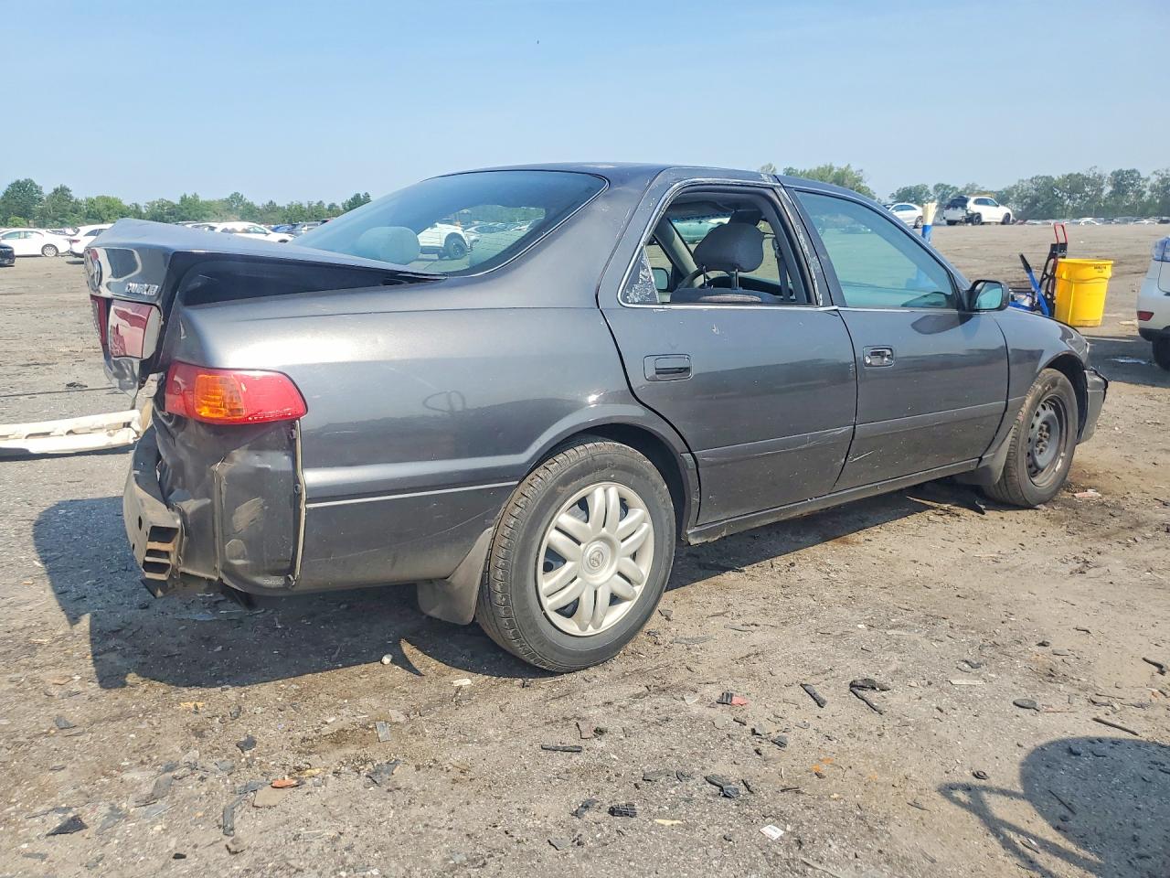 2000 Toyota Camry Le Charcoal vin: 4T1BG22K3YU758199