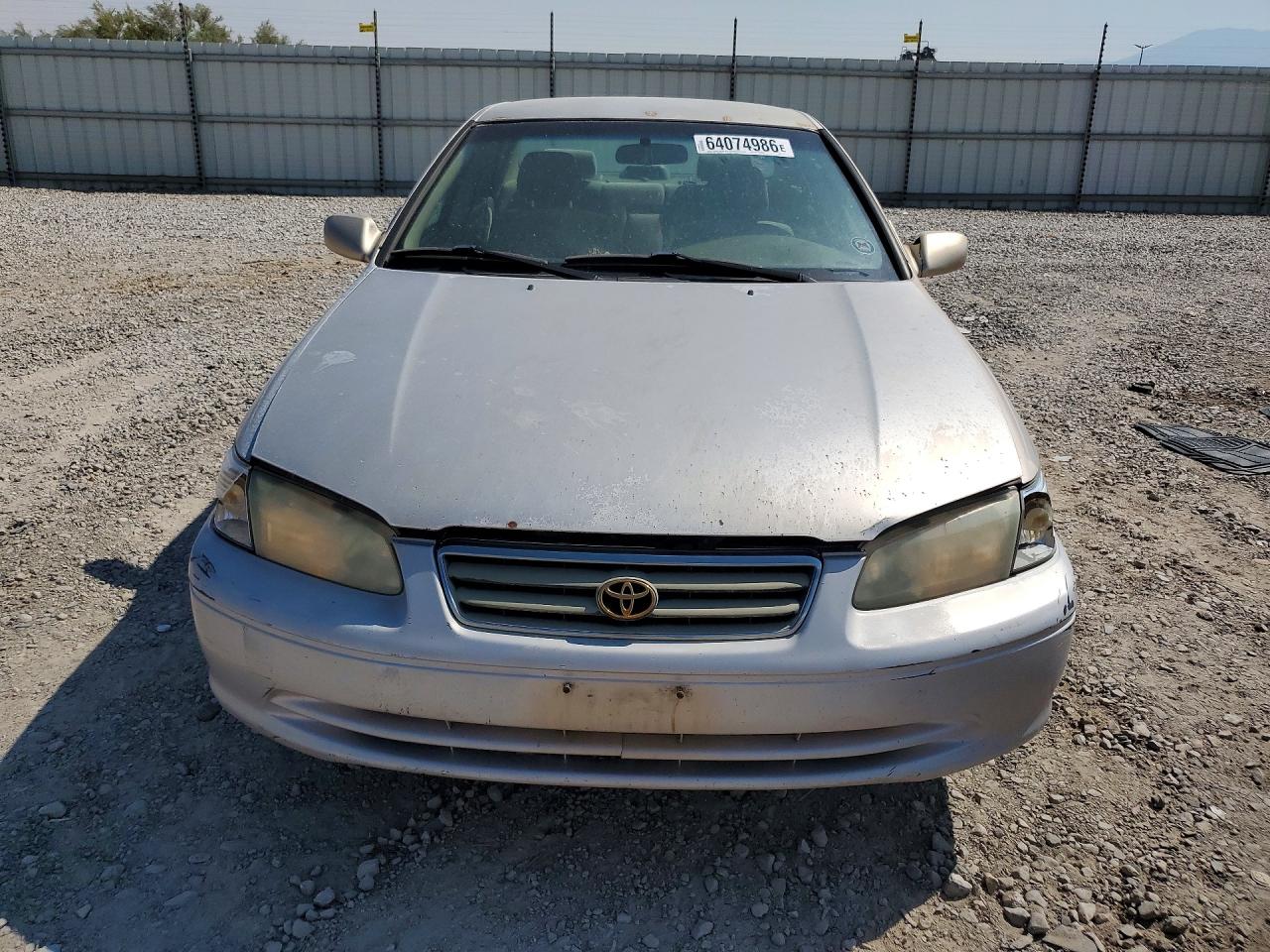 2002 Toyota Camrry Gray vin: 4T1BG22K3YU950593