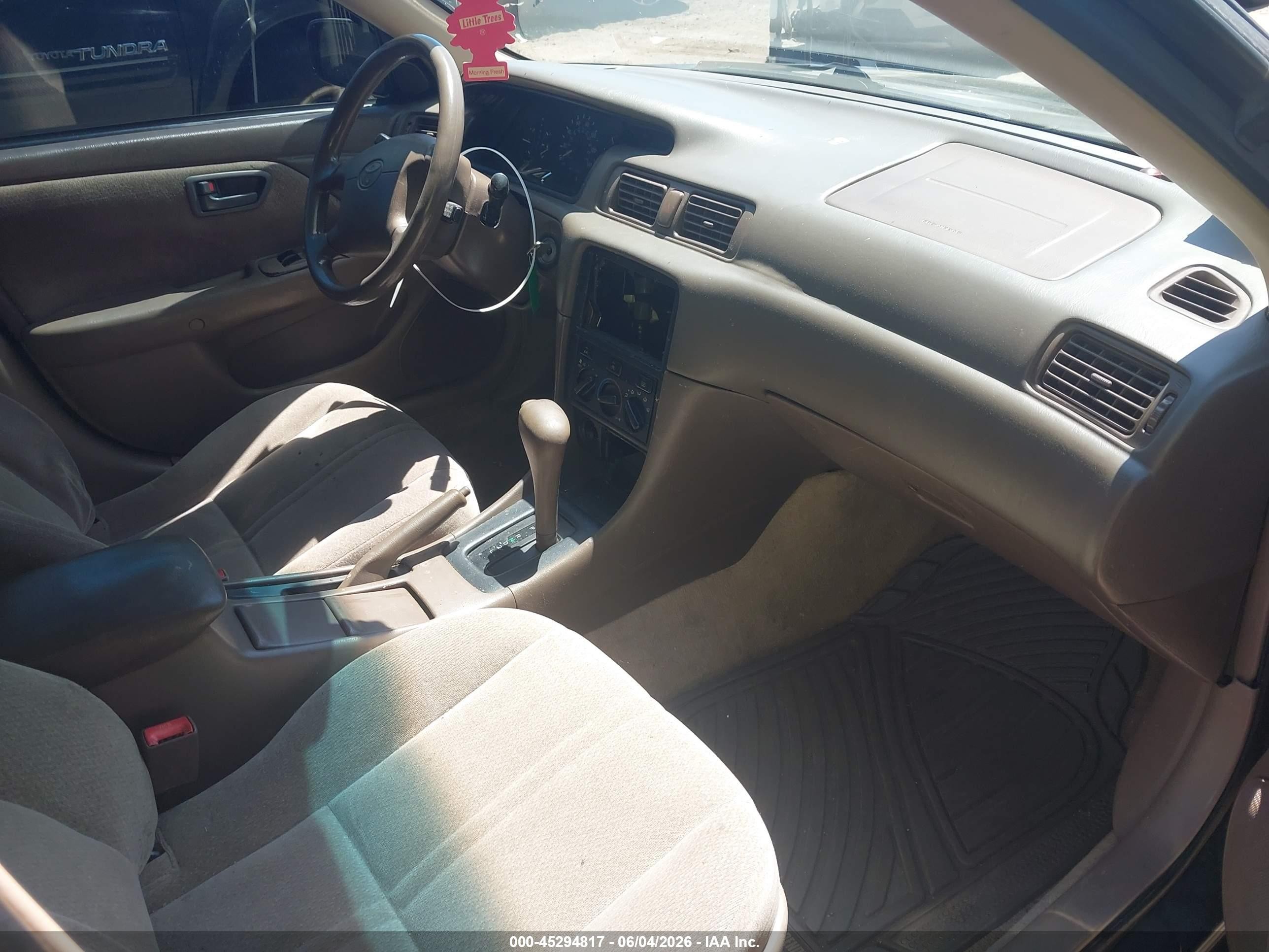 2001 Toyota Camry Le Black vin: 4T1BG22K41U032065