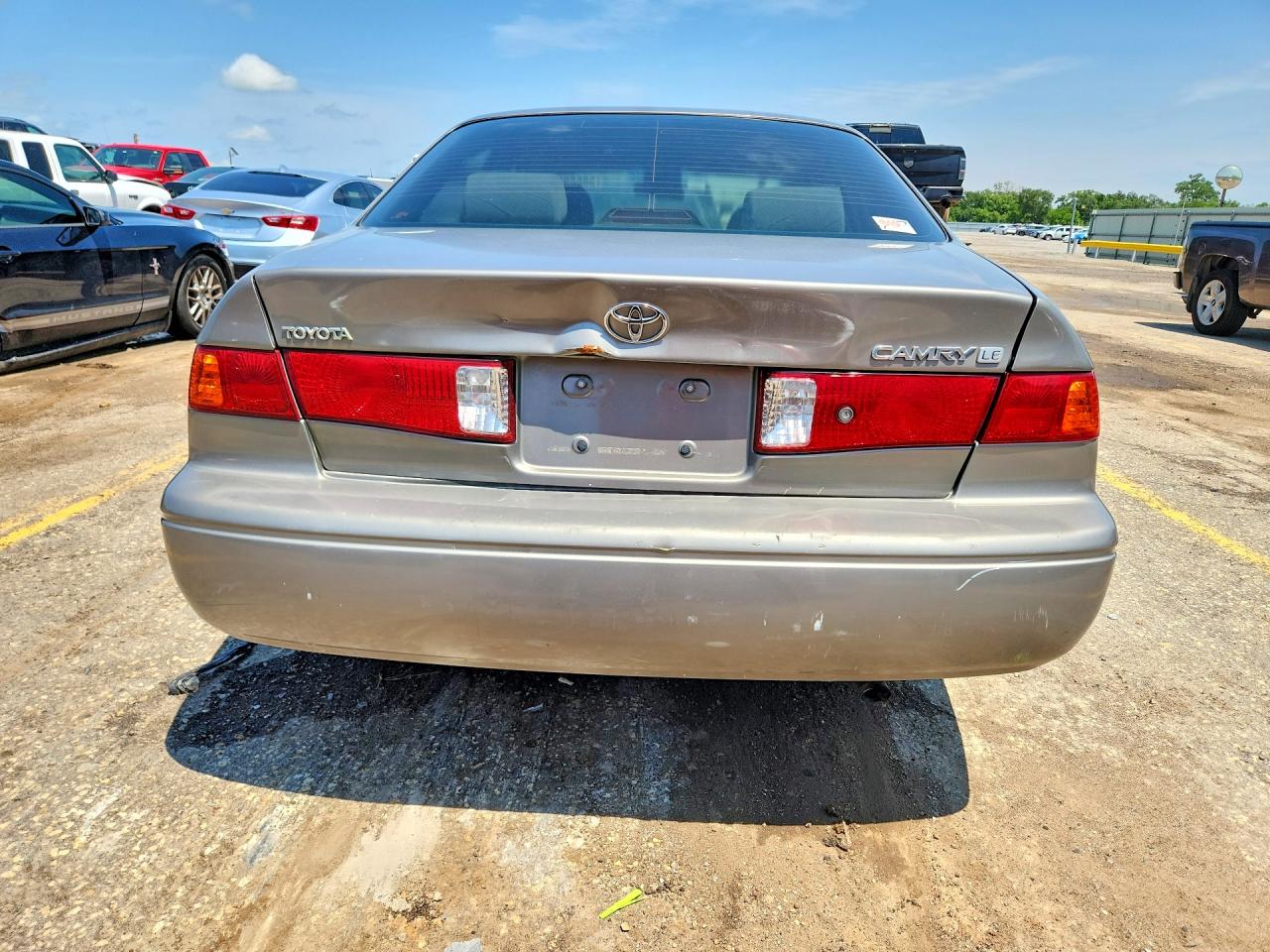 2001 Toyota Camry Le Gray vin: 4T1BG22K41U053675