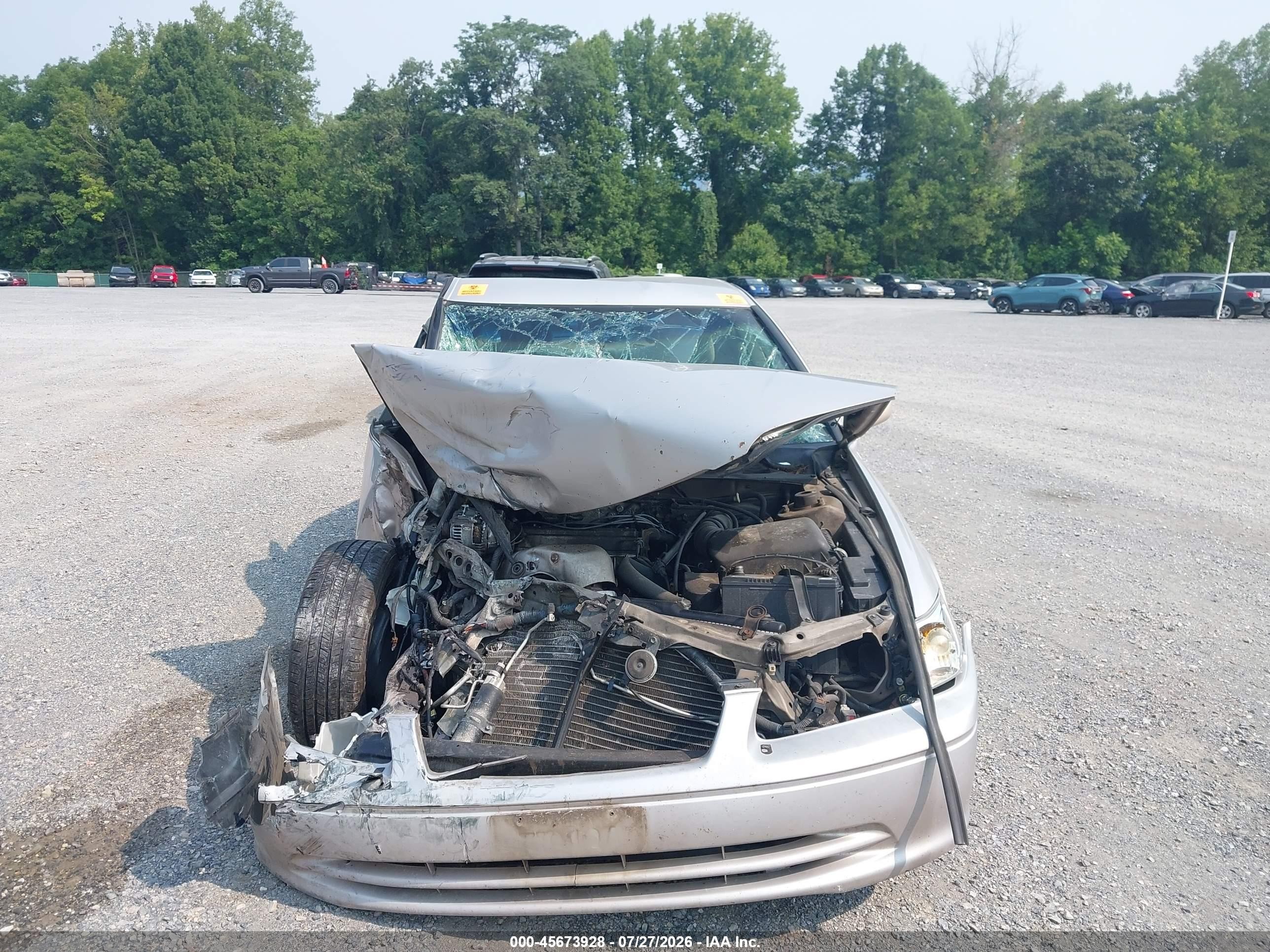 2001 Toyota Camry Ce Silver vin: 4T1BG22K41U054700