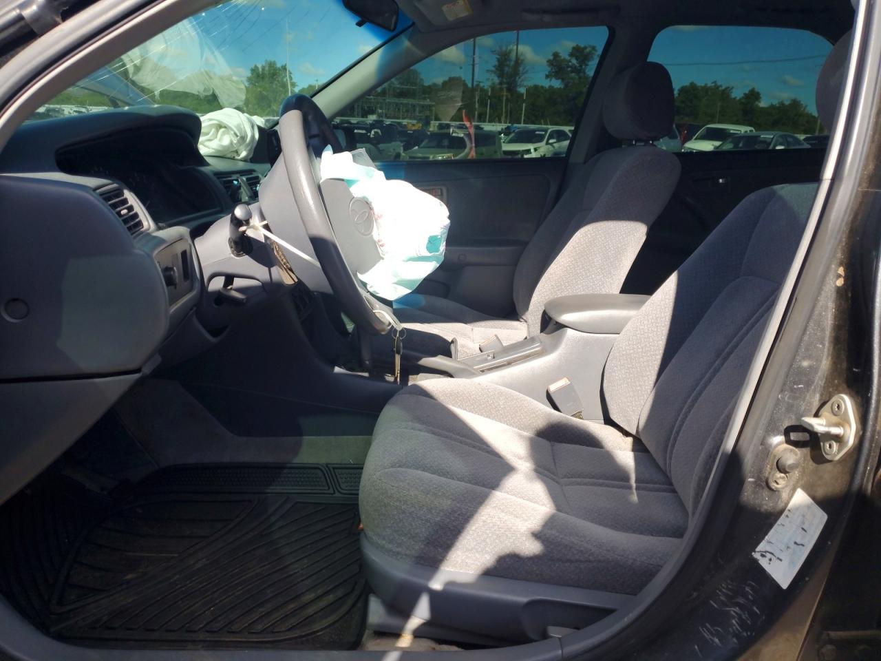 2000 Toyota Camry Le Gray vin: 4T1BG22K47U976751