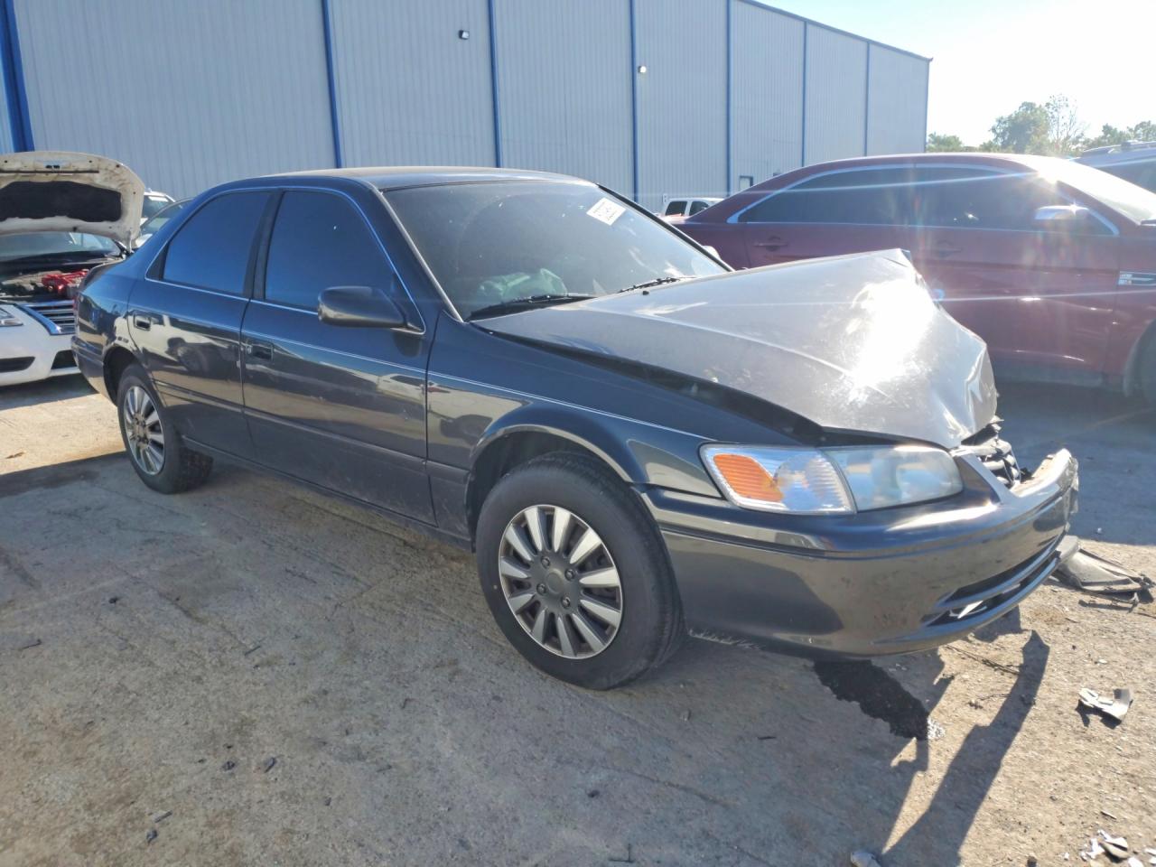 2000 Toyota Camry Le Gray vin: 4T1BG22K47U976751