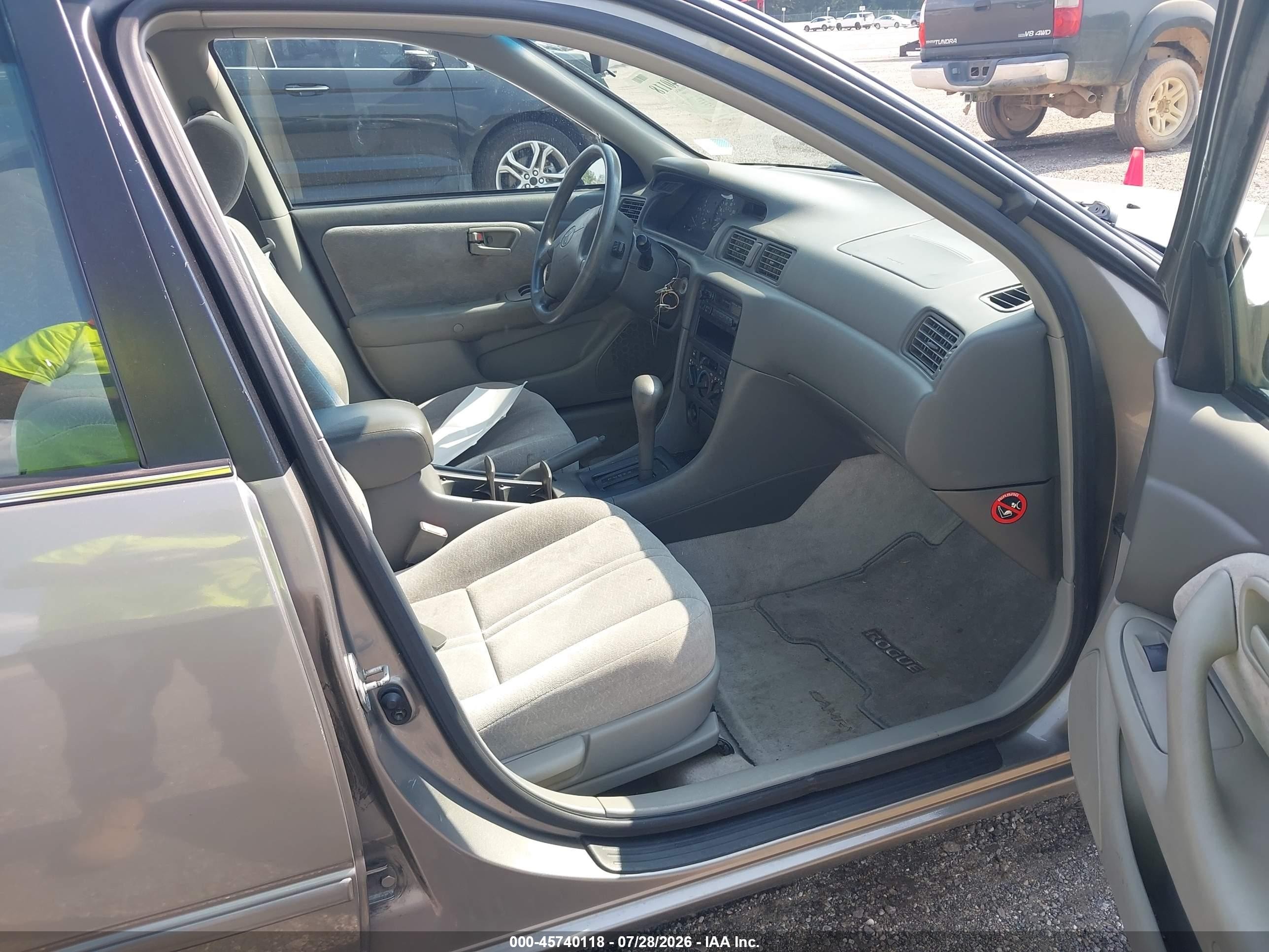 1997 Toyota Camry Le Желто-коричневый vin: 4T1BG22K4VU034775