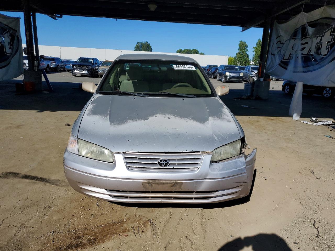 1997 Toyota Camry Le Gold vin: 4T1BG22K4VU116733