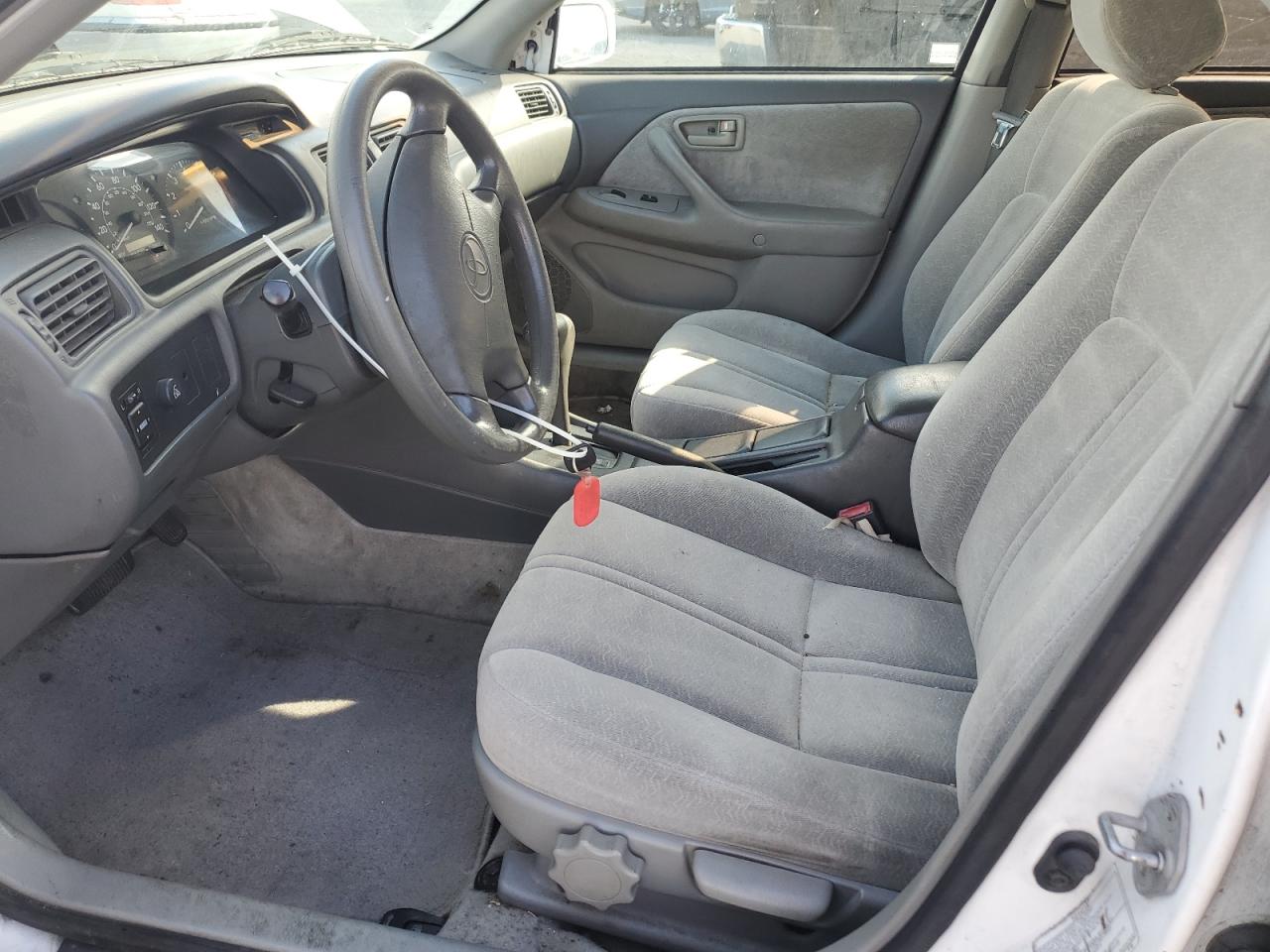 1997 Toyota Camry Ce White vin: 4T1BG22K4VU802836
