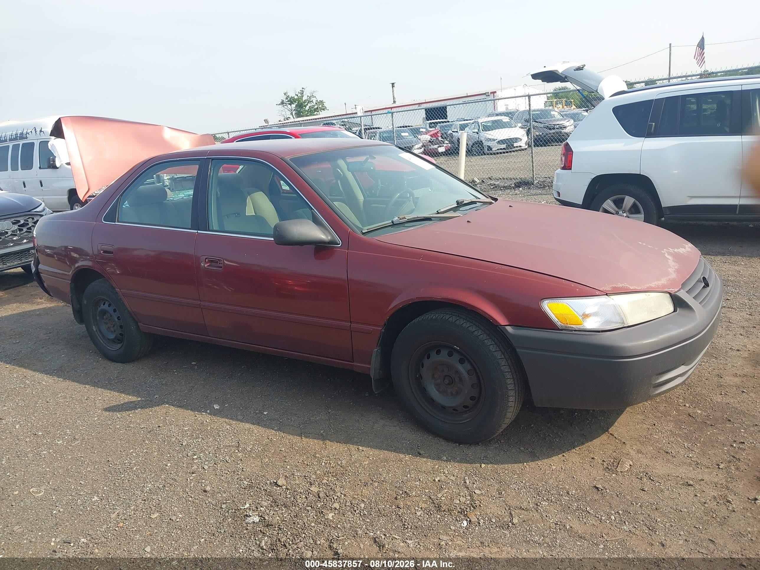 1999 Toyota Camry Ce Burgundy vin: 4T1BG22K4XU493386